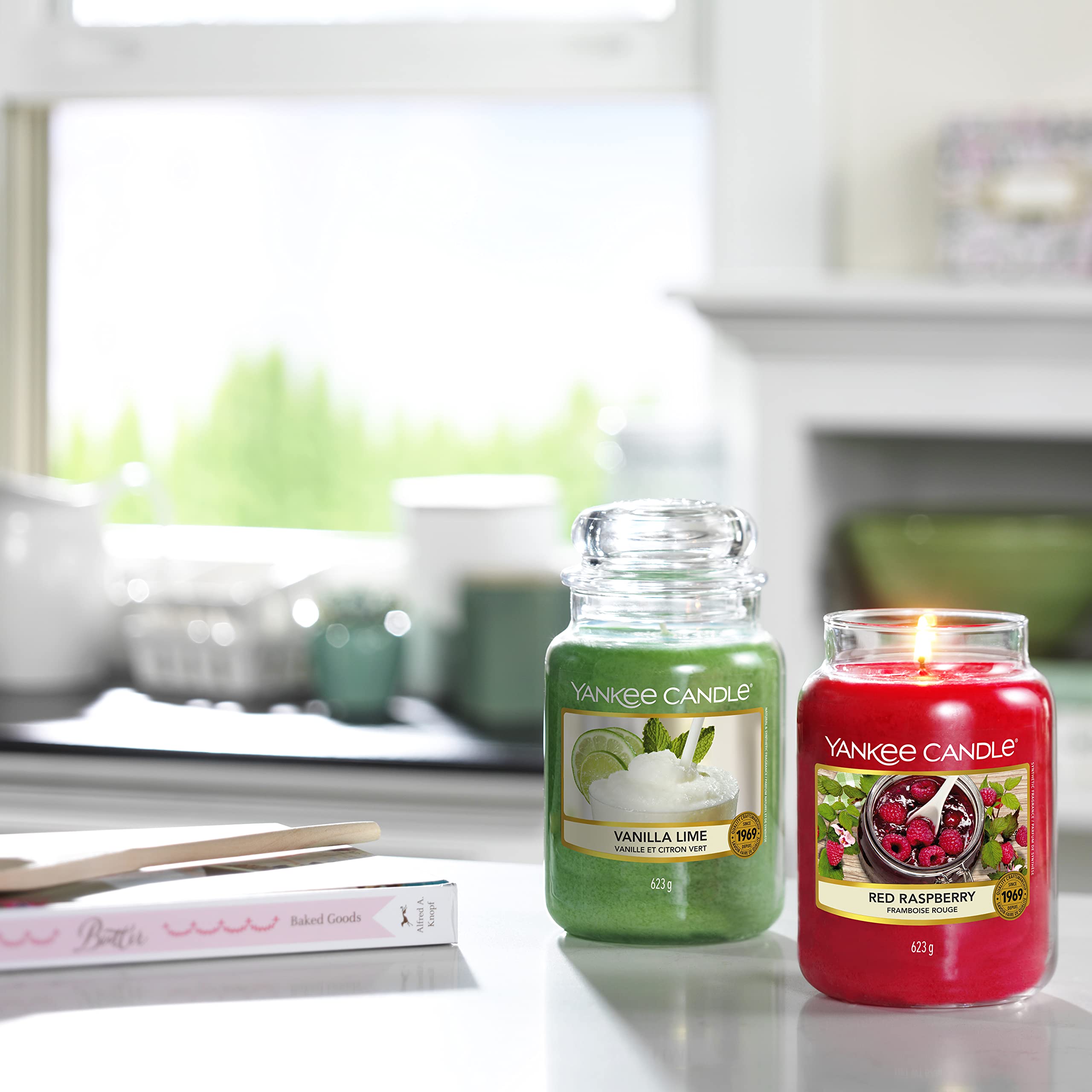 Yankee Candle große Duftkerze im Glas, Vanilla, Brenndauer bis zu 150 Stunden & Duftkerze im Glas| Vanilla Lime | Brenndauer bis zu 150 Stunden| Große Kerze im Glas