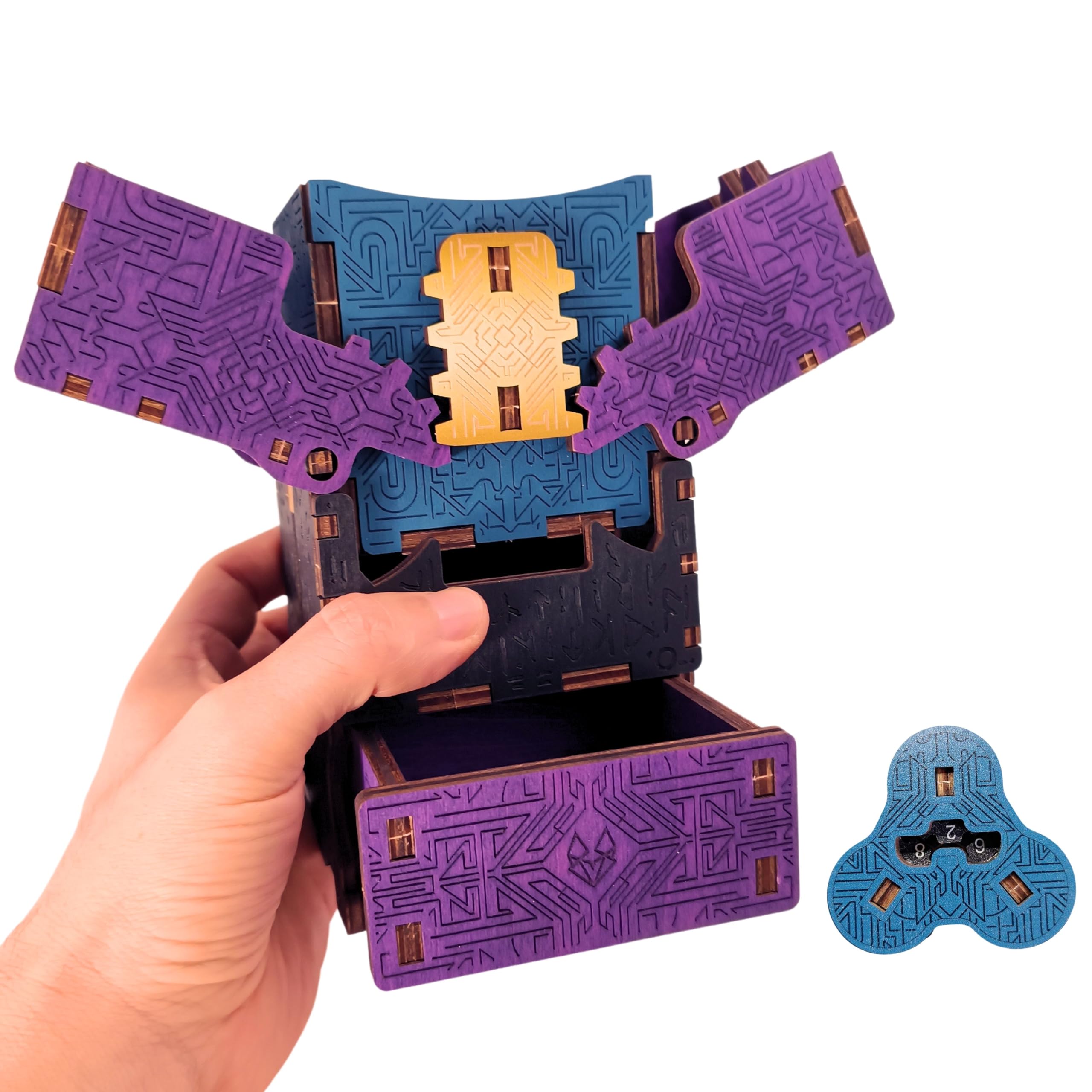Amazon.com: FOXBITE Card Deck Case for Trading Cards, Wood Puzzle Commander  Storage Box Magic Card Protectors Fit for YuGiOh, MTG and dnd Cards Life  Tracker : Toys & Games