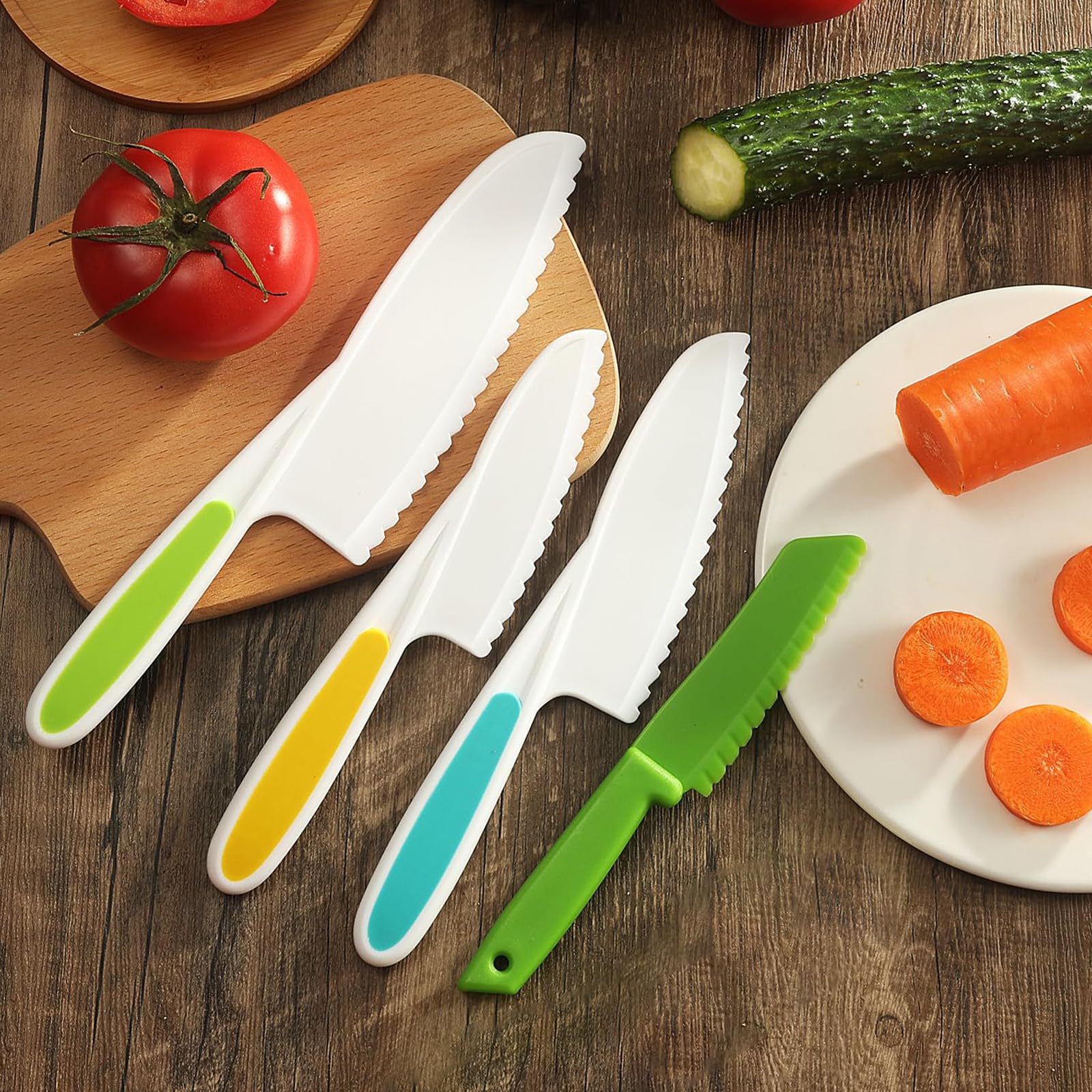 UNINGYI Kindermesser 4-teiliges, Kindermesser ab 2 jahre Kinder Messer Schneiden Lernen Kleinkind Messer zum Hacken, Kunststoff Kindermesser zum Schneiden Kochen Obst oder Gemüse