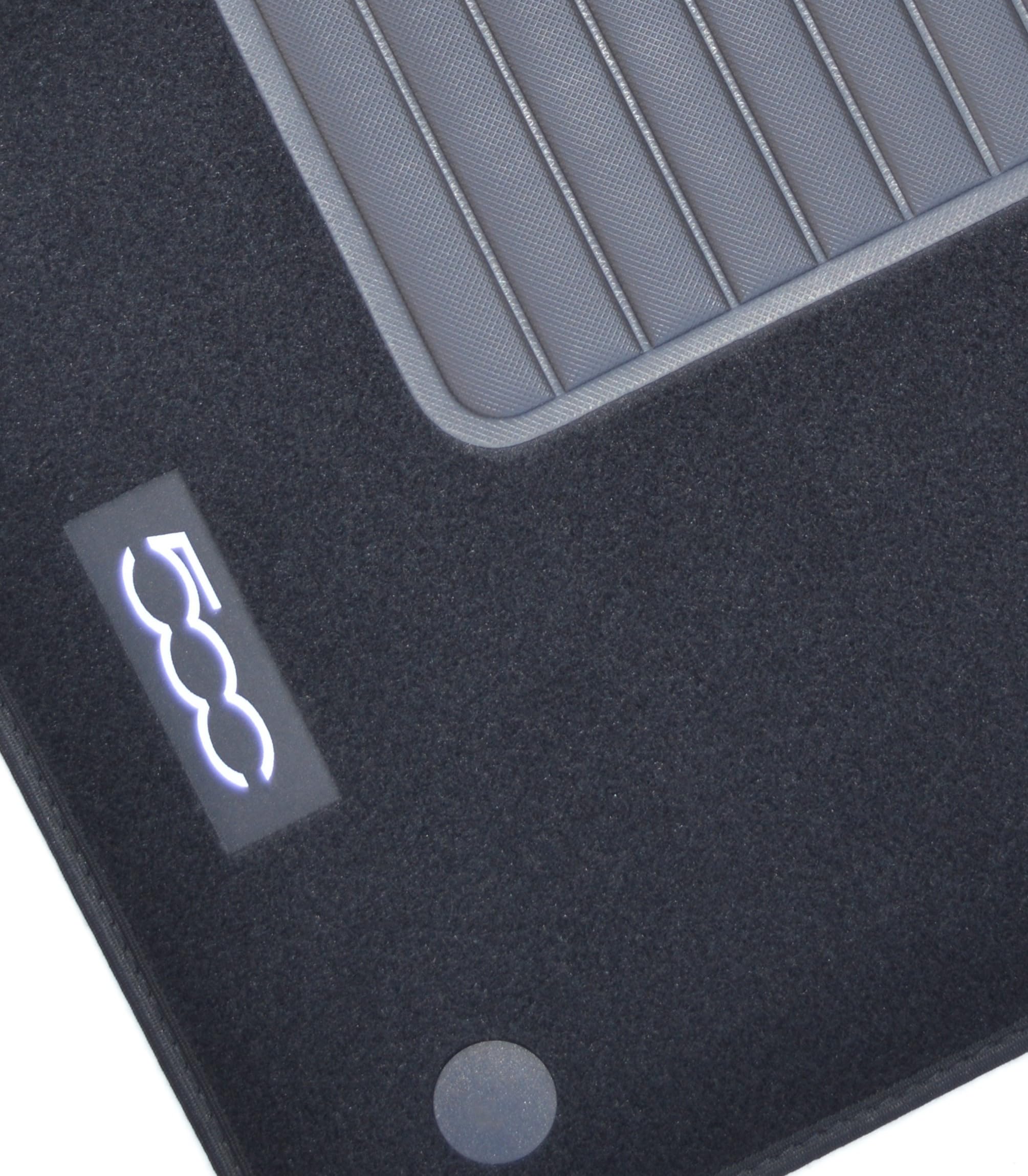 Tappetini Per Fiat 500 dal 2015, Con Logo Ricamato 2 Pin Di Sicurezza, Alta Qualità, Made In Italy.