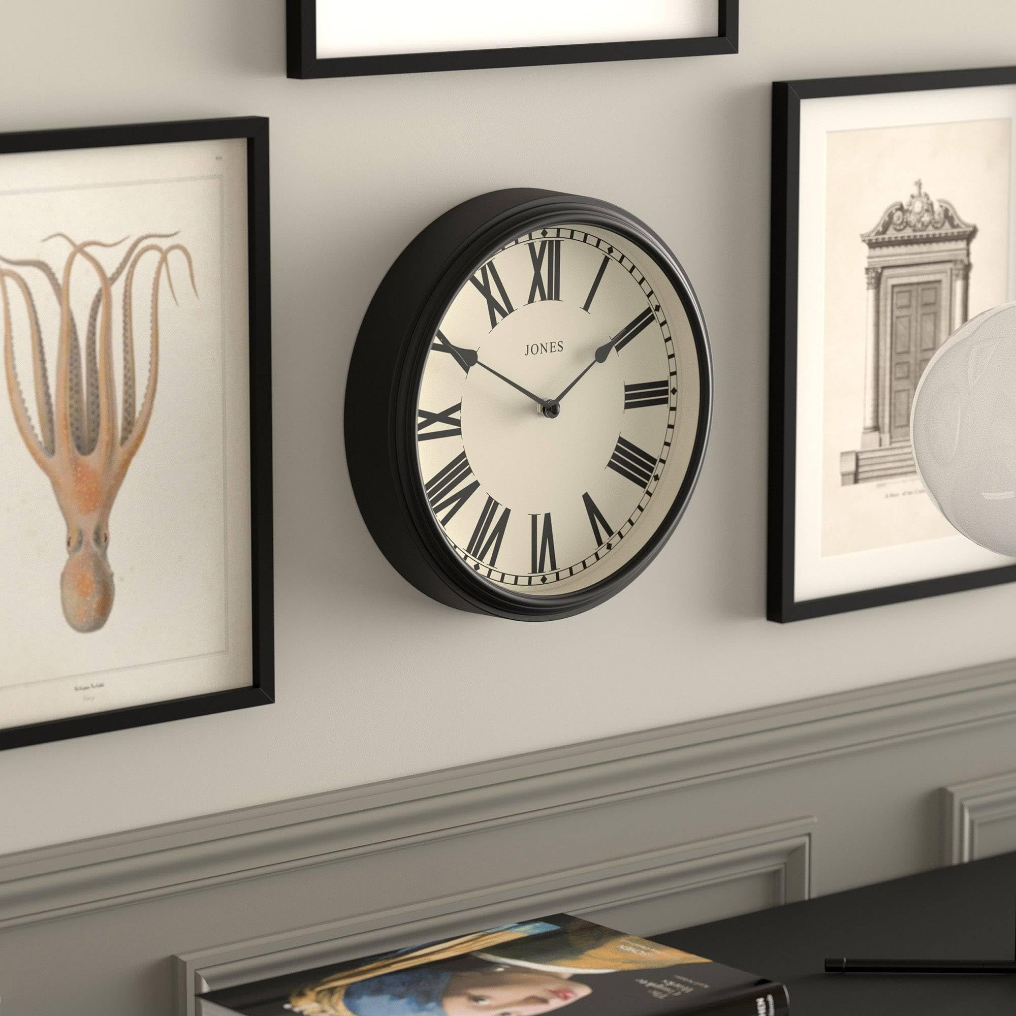 JONES CLOCKS® Hackney Wanduhr | Klassische römische Uhr | 30cm | Schwarz | Traditionelle runduhr, perfekt geeignet für küchen, flure oder wohnräume mit Charakter.