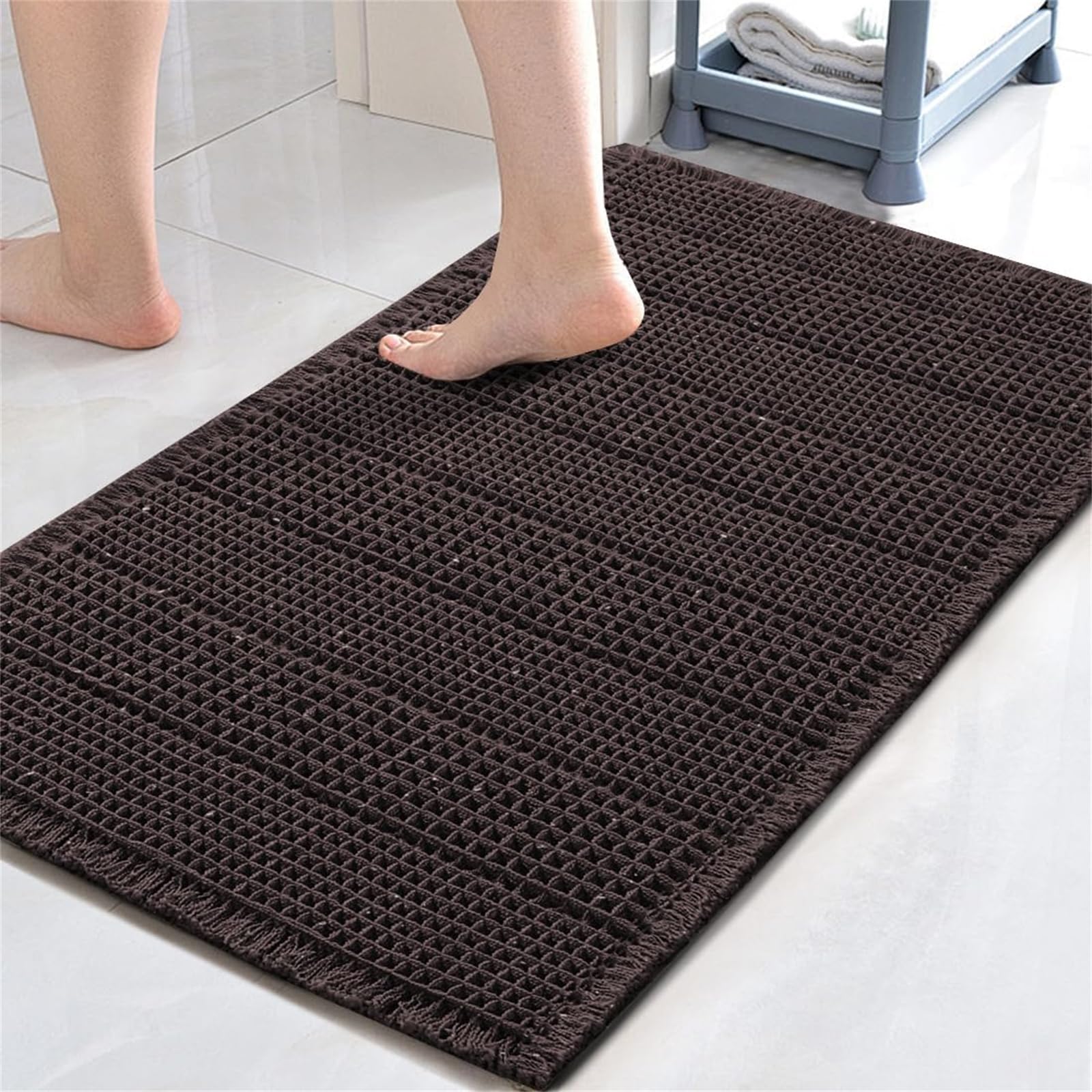 Tapis de salle de bain non pelucheux chocolat parfait pour la sortie de douche