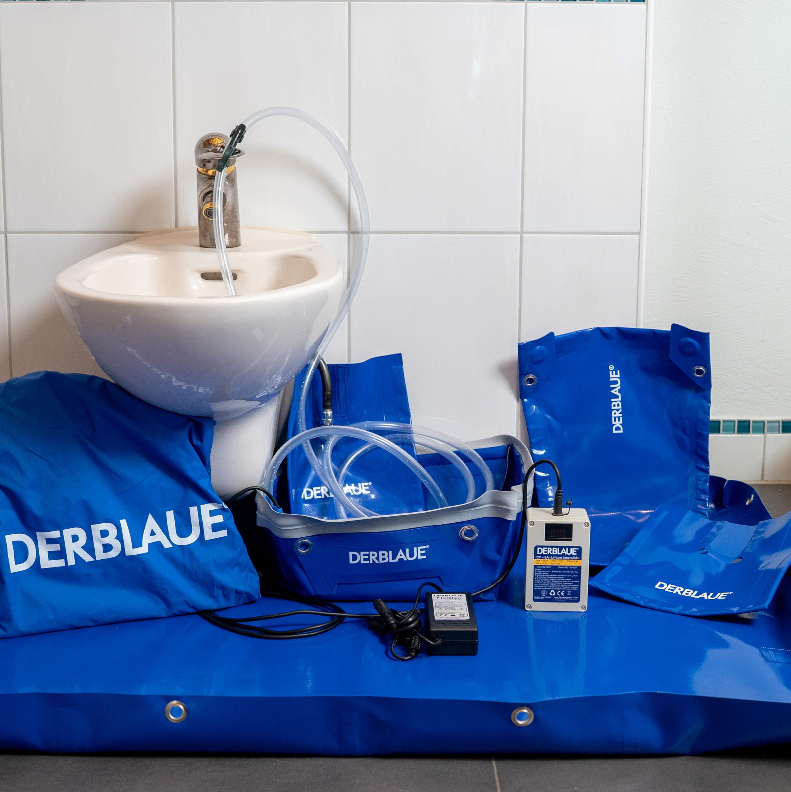 DERBLAUE® Sistemi di raccolta liquidi altamente flessibili - Set completo – per il recupero e il pompaggio di liquidi nei settori edile, officina e servizi, per H20 (UE)