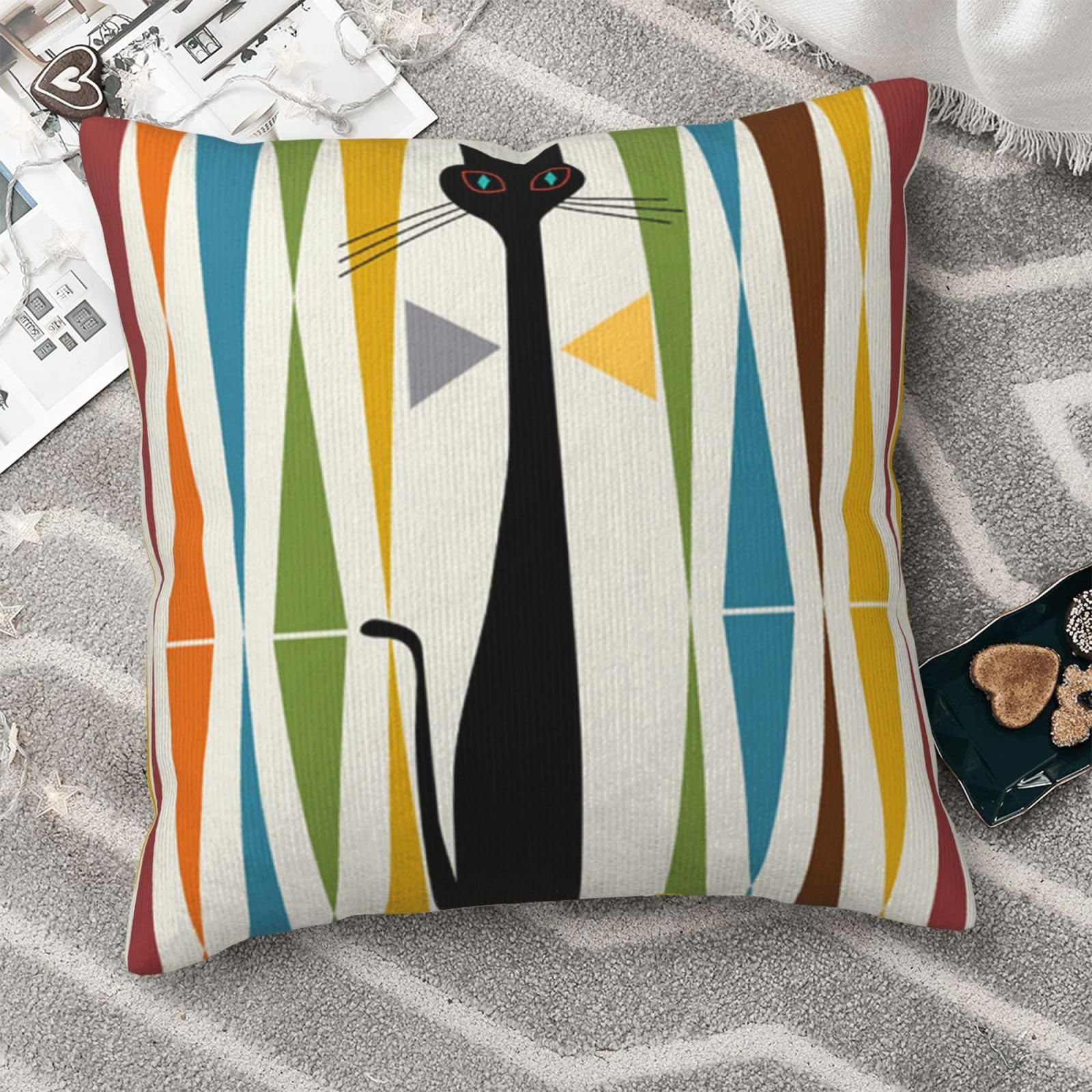 Coussin chat velours pour décoration salon cocooning chaleureux