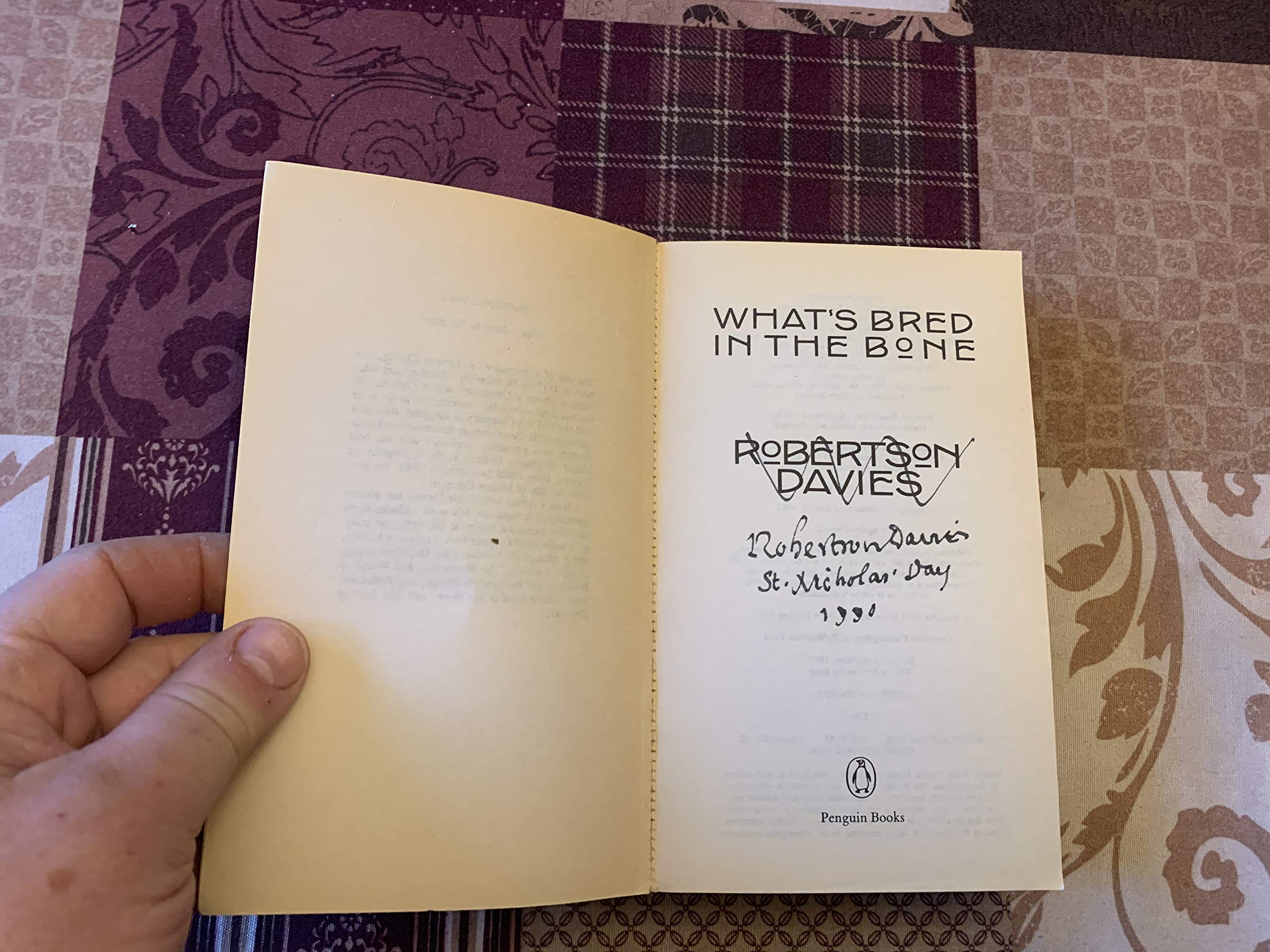 Whats Bred In the Bone [Paperback] Robertson Davies