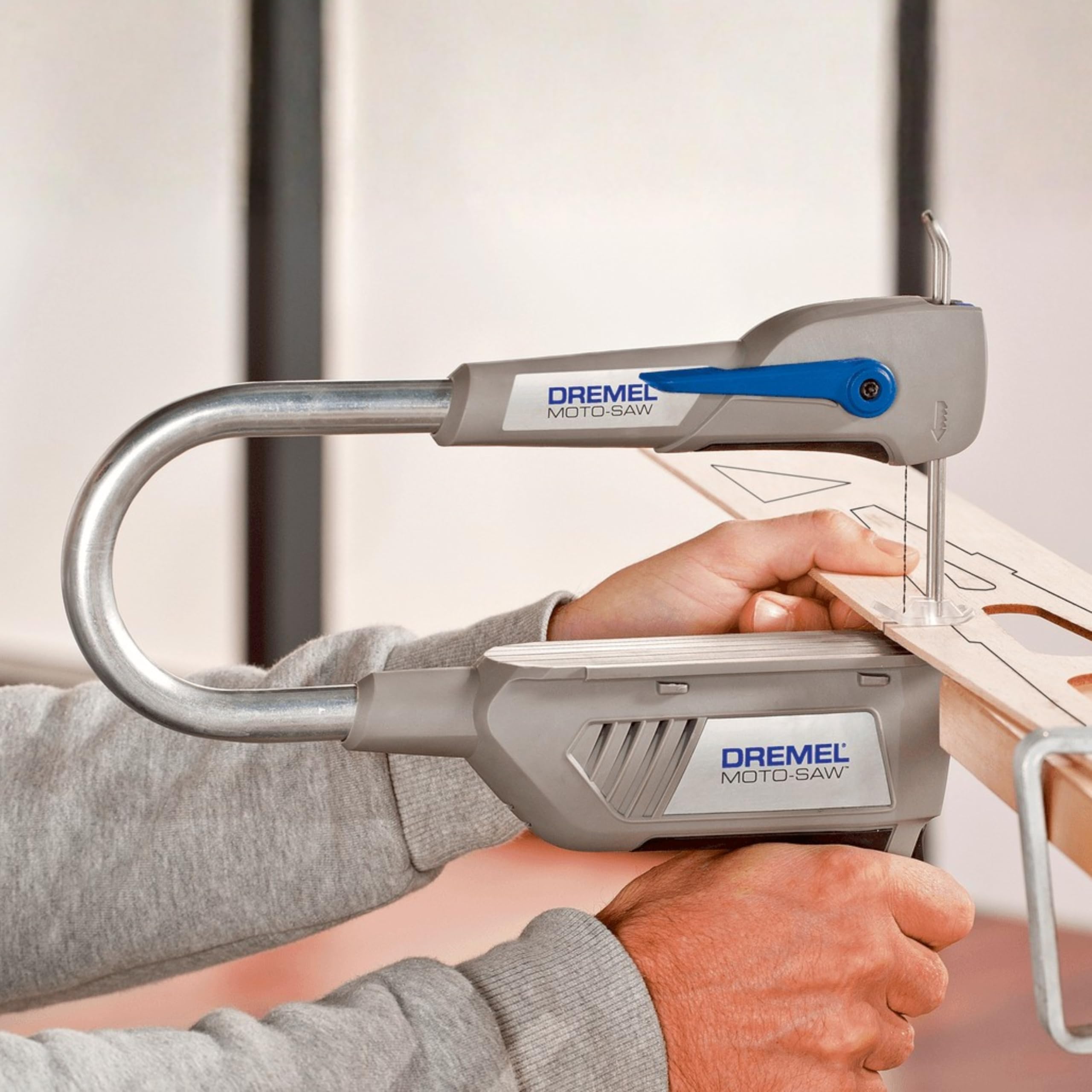 Dremel Moto-Saw MS20 - Sierra de calar estacionaria, 70 W, sierra de calar eléctrica con 1 complemento y 5 accesorios