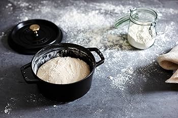 Amazon.com: Staub La Cocotte Round 40509-476 Pico Cocotte