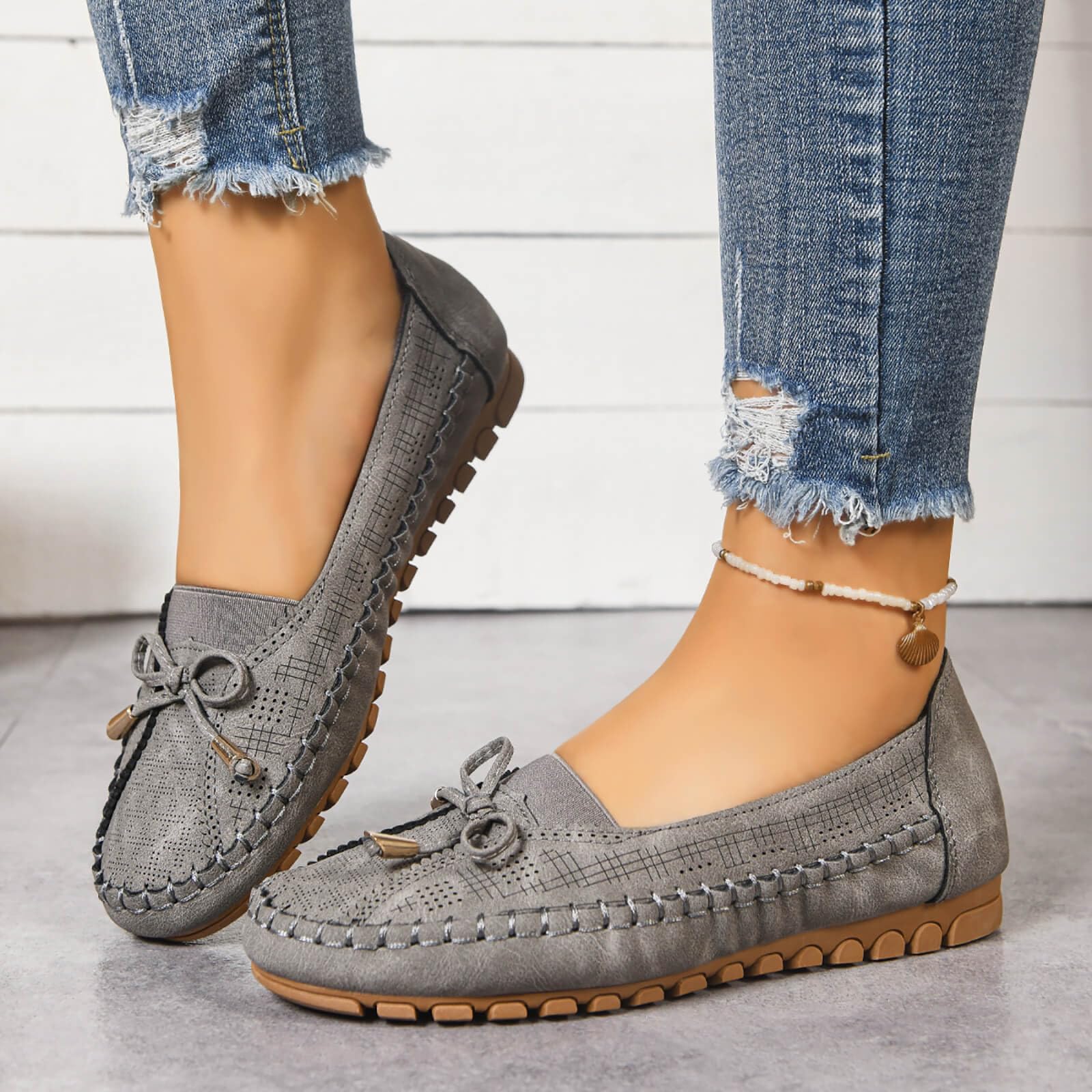 Women Vintage Eyelet Ballet Flats Memory Foam Comfy Soft Flats Casual Stitched Cute Non Slip Dress Shoes with Bowknot — view 2