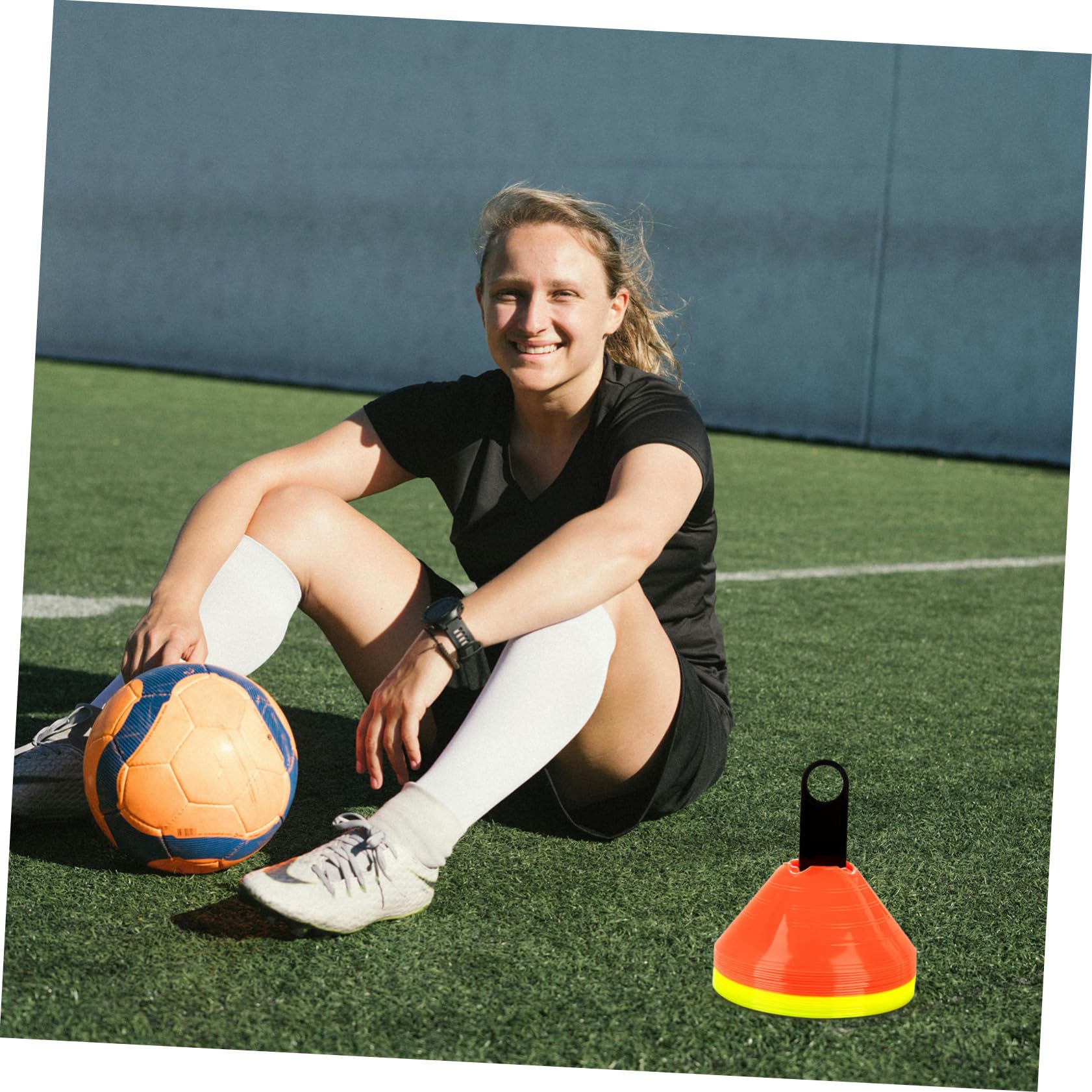Kisangel Bastidores De Conos De Fútbol Estante De Almacenamiento De Bolas De Futbol Neto Juego Equipo Soporte para Marcadores De Borrado En Seco Páginas Black