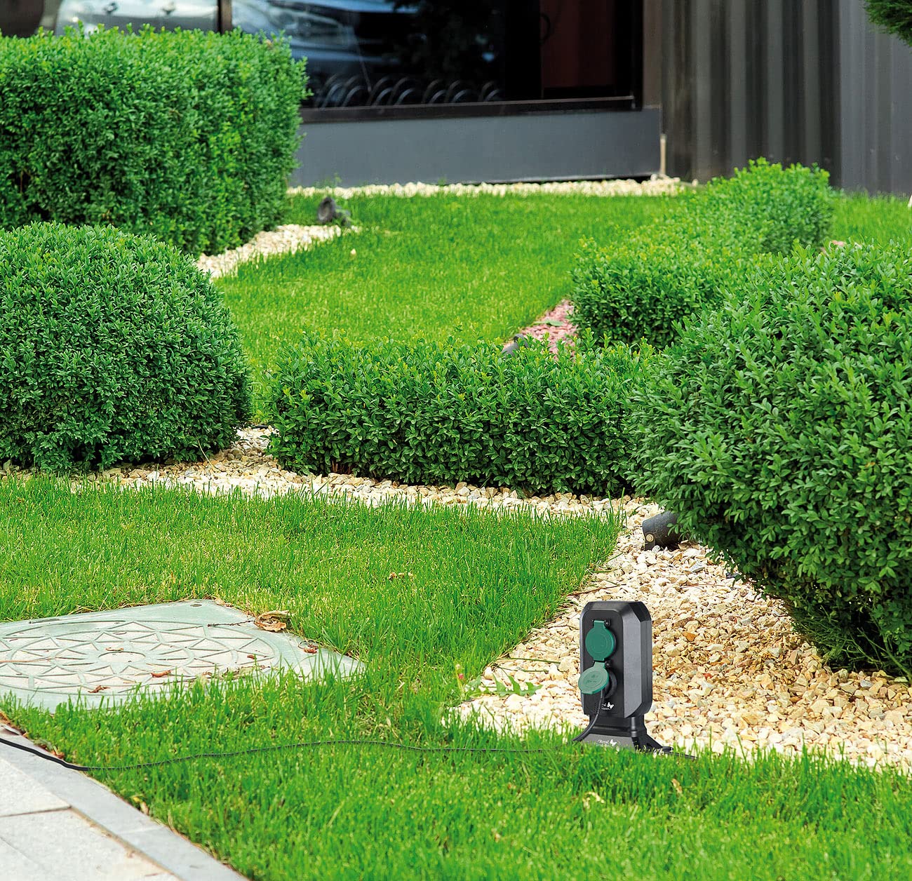 Royal Gardineer Timer Steckdose aussen: 2er-Set 2-fach-Garten-Steckdose mit Zeitschaltuhr, bis 3.680 Watt, IP4 (Outdoor Steckdose Zeitschaltuhr, Garten-Steckdose mit Timer, Verlängerungskabel)