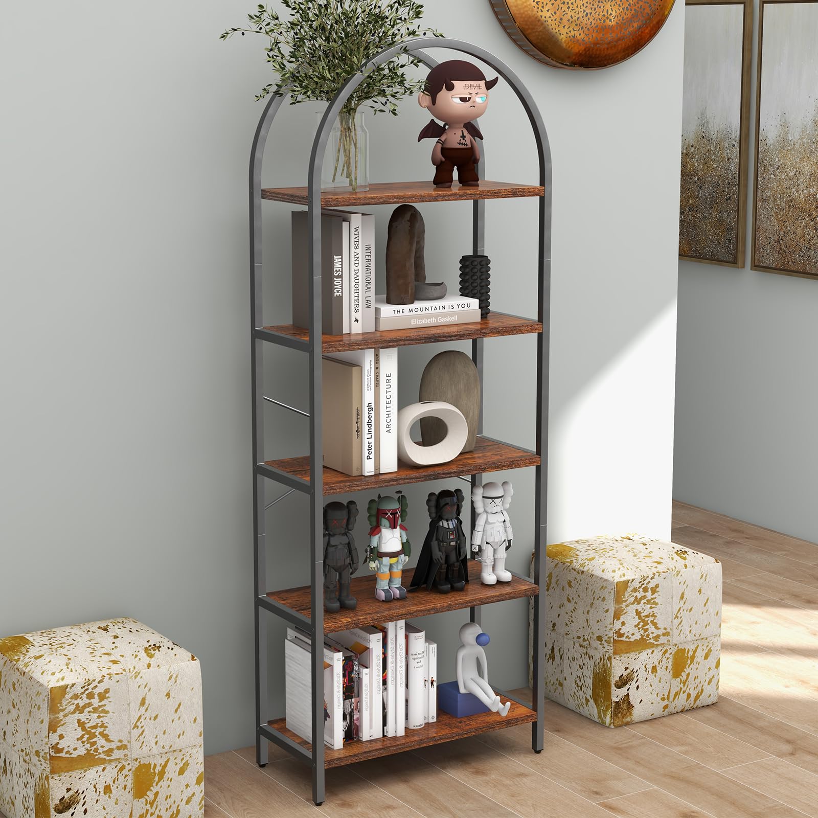 Estantería para sala de estar con estantes de diseño curvo y estructura dorada elegante