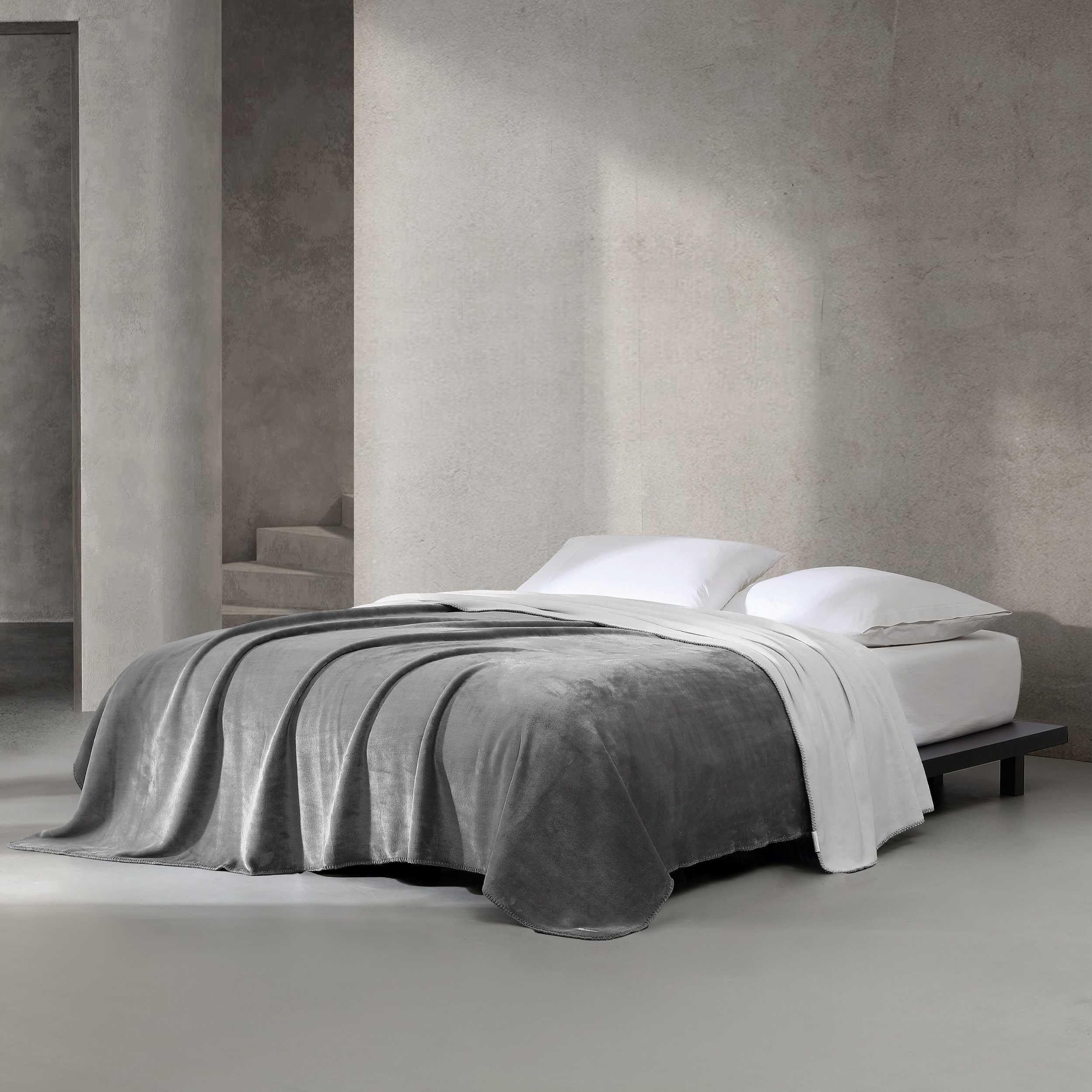 Couverture pour lit simple douillette Calvin Klein gris moderne