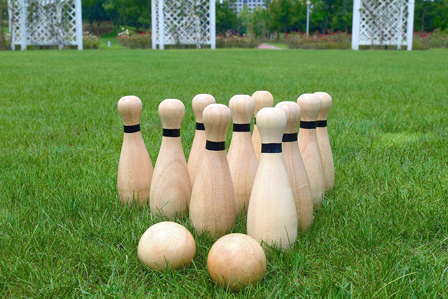 Outdoor Giant Lawn Bowling Games for Family Kids and Adults Backyard
