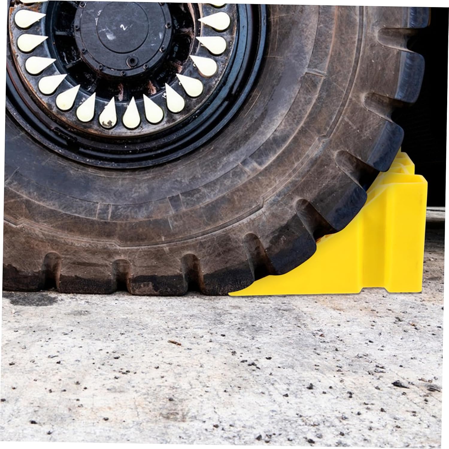 ULTECHNOVO Plastic Wheel Chock Block for Rvs Wheel Stabilizer Anti-Slip Design Car Chocks for Trucks