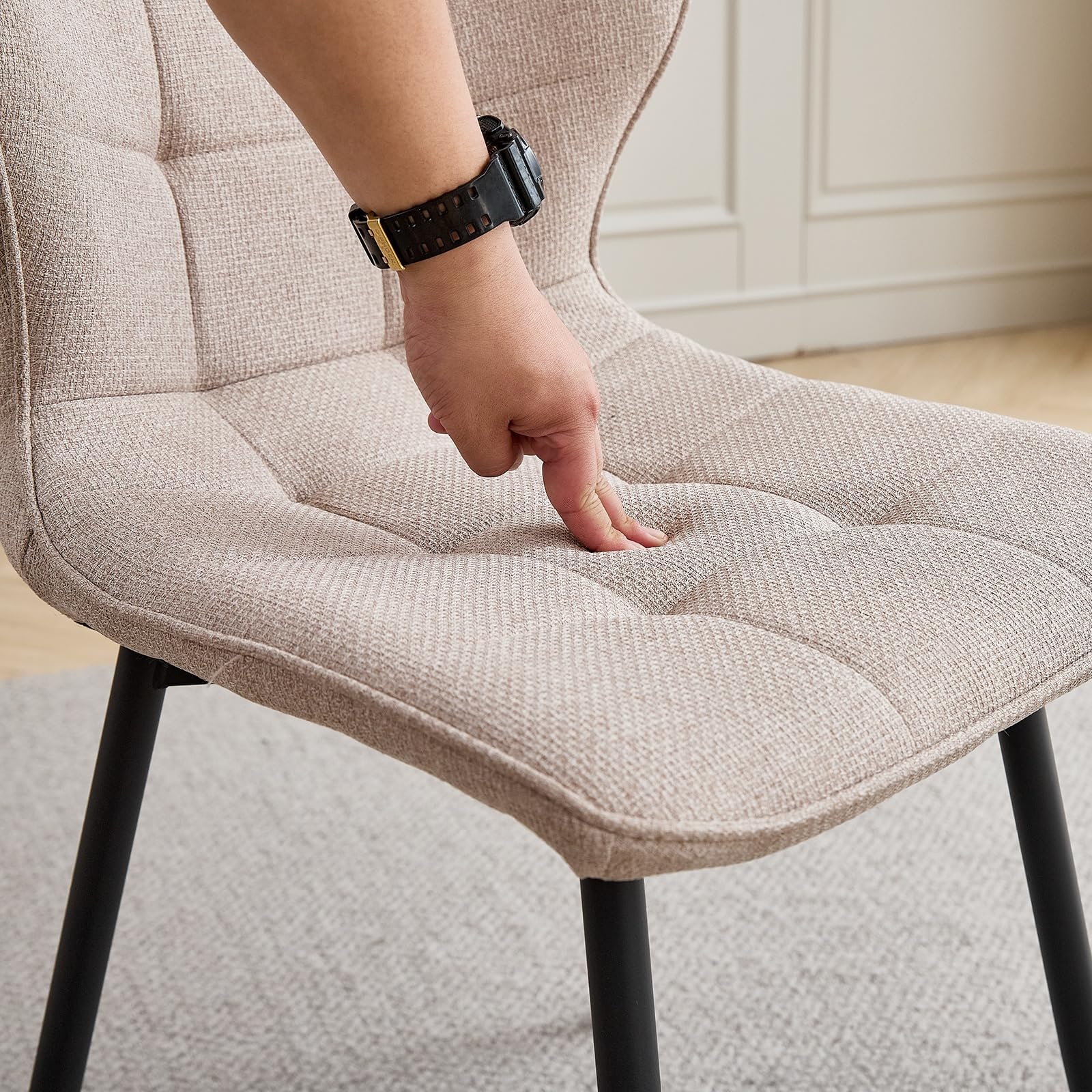 GrandCA HOME Set di 4 Sedie da Pranzo Imbottite in Lino con Schienale e Gambe in Metallo Nero, Sedia da Soggiorno per Cucina, Sala da Pranzo, Camera da Letto - Cachi