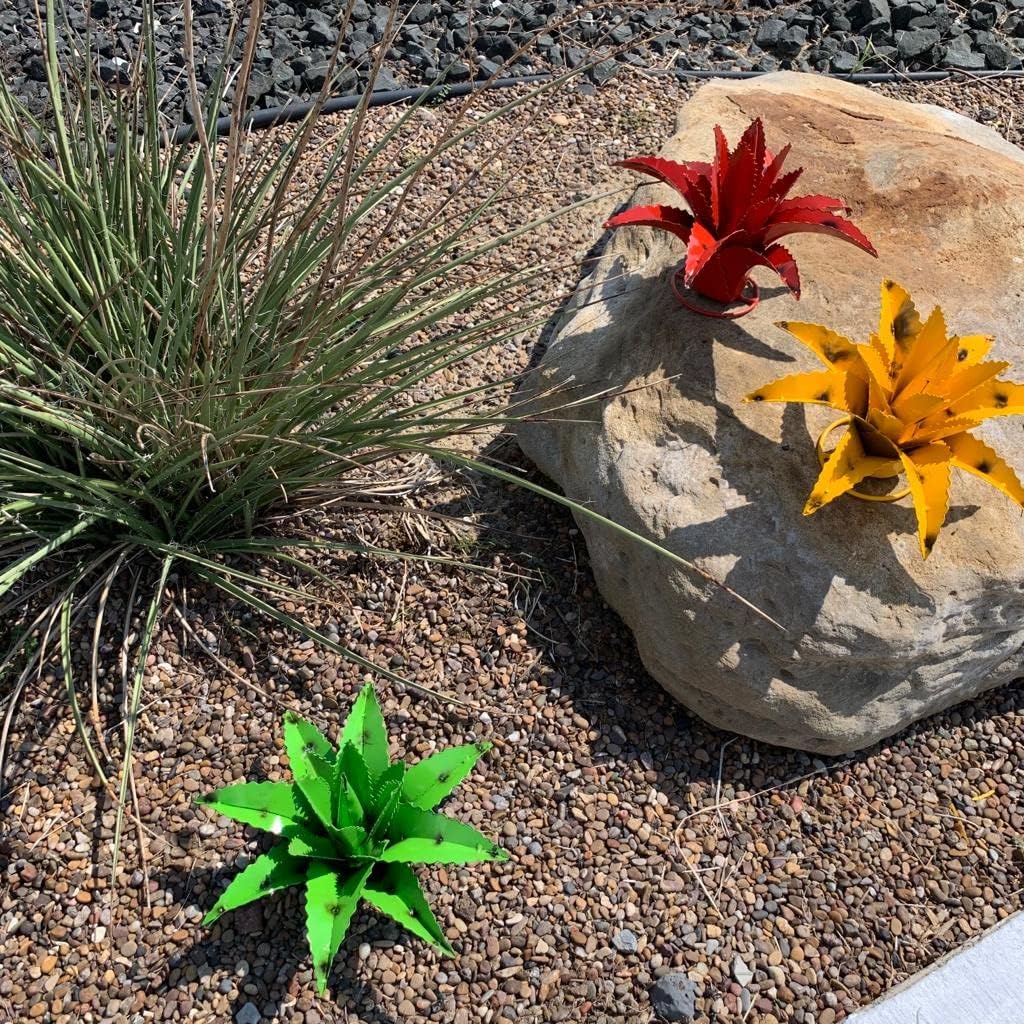 Mini Metal Agave (Green)