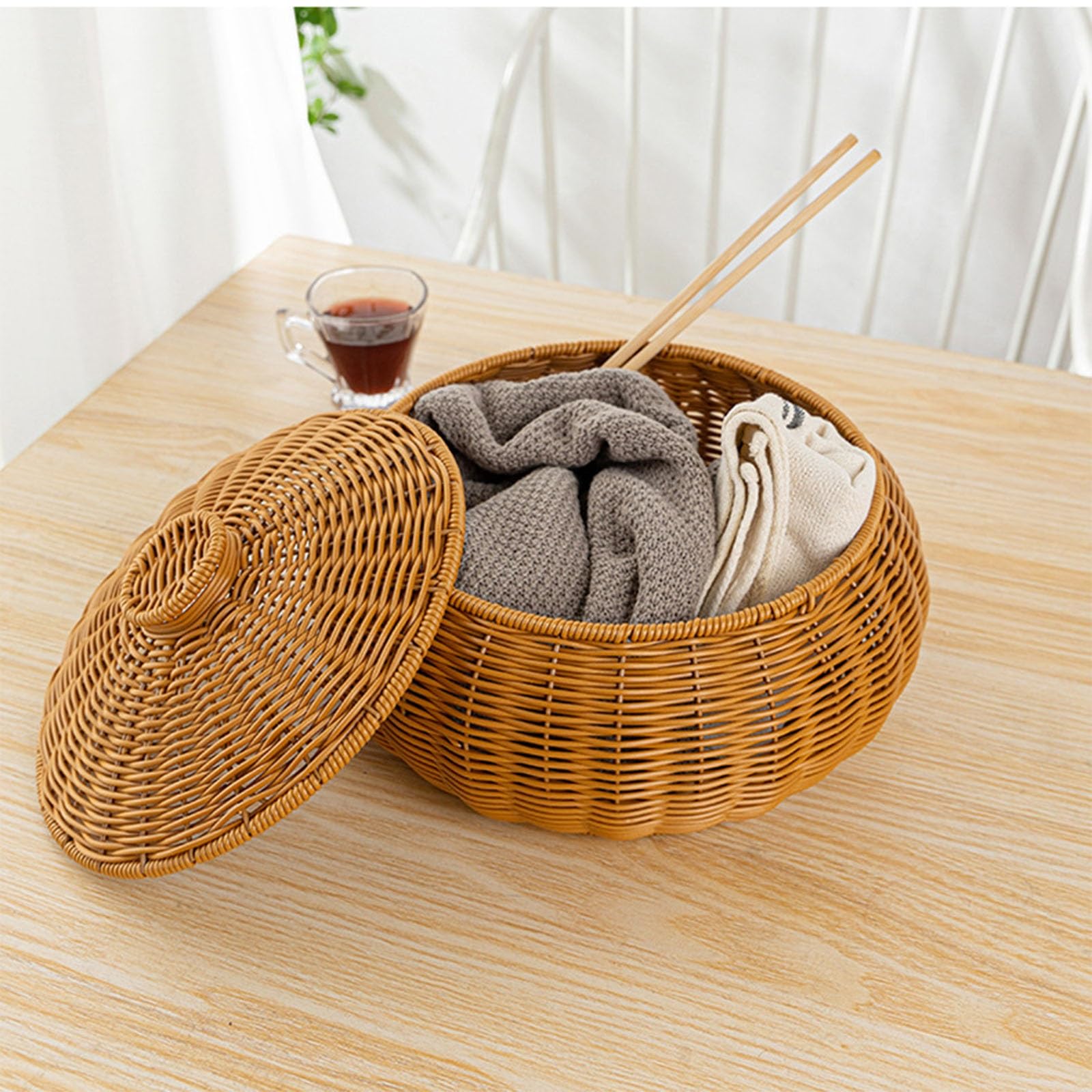Cesto portaoggetti in rattan con coperchio, vassoio in vimini multiuso intrecciato a mano per cucina, picnic e decorazione della casa, ideale per organizzare