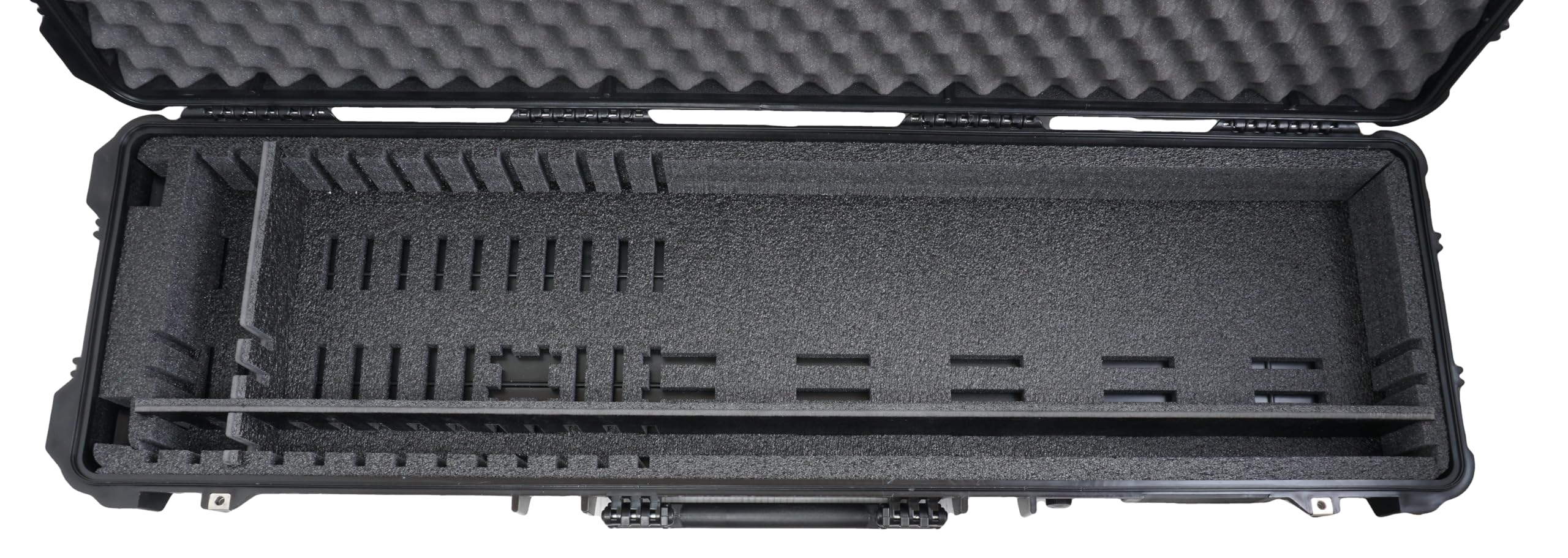 Case Club Estuche de viaje para teclado de 61 teclas, carcasa dura, impermeable, a prueba de golpes, con ruedas, funda de envío para teclados de hasta 47.5 pulgadas de largo. Estuche rodante