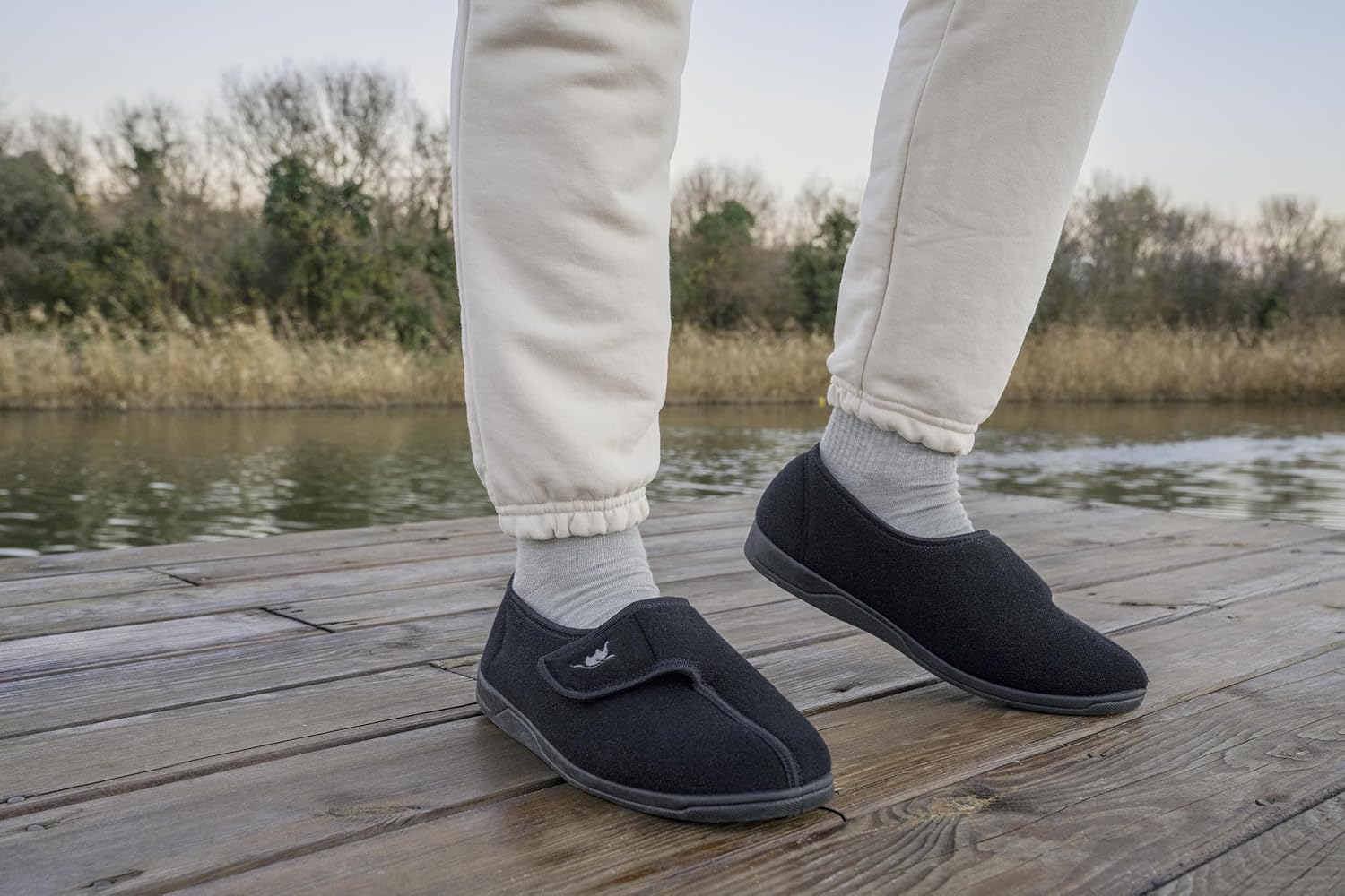 Men's Adjustable Wrap 80-D Memory Foam Diabetic Slippers for Swollen Feet, Edema, Arthritis, Elderly Indoor/Outdoor w/Anti Slip Sole - Image 7