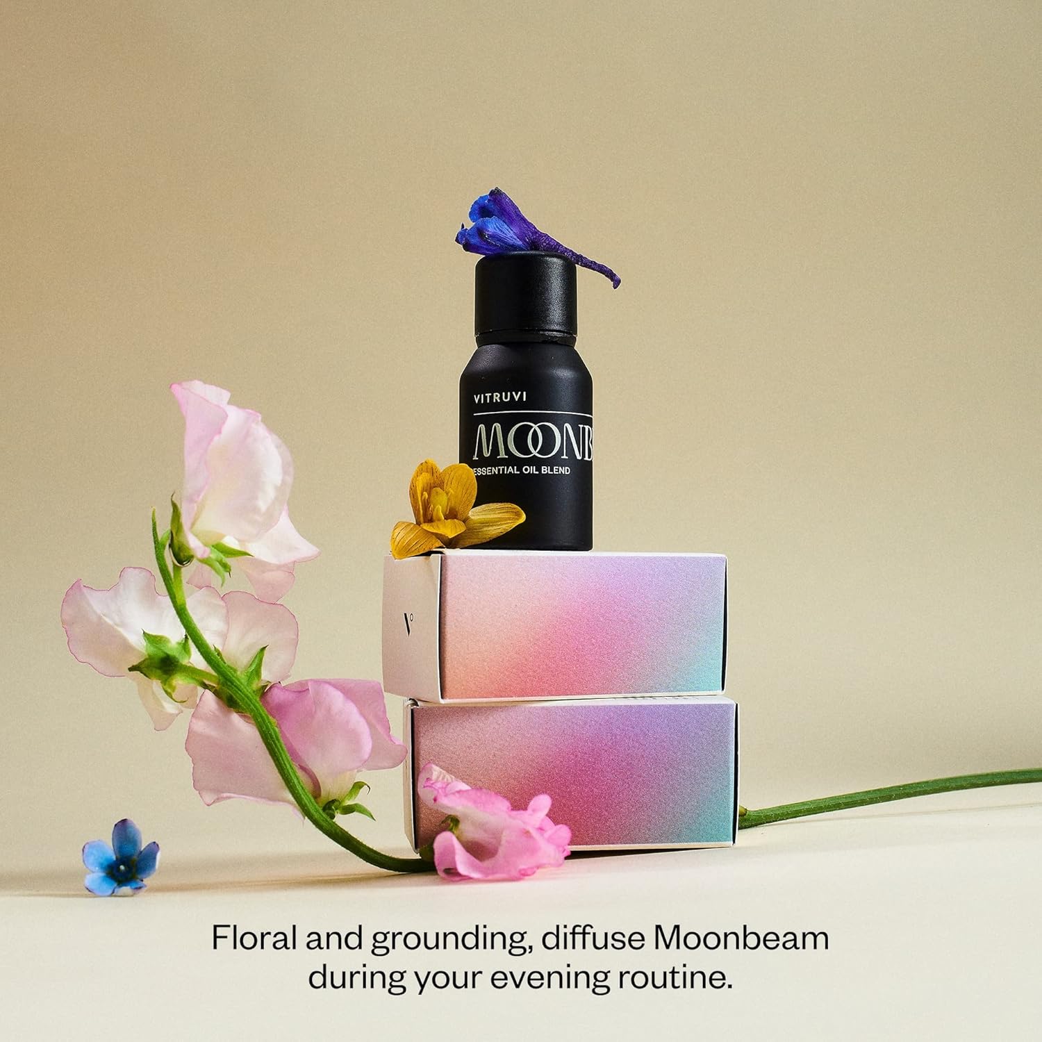 Vitruvi Moonbeam Floral Essential Oil Blend with Rose, Wild Orange and Jasmine Oil (0.5 Fl oz) - Image 3