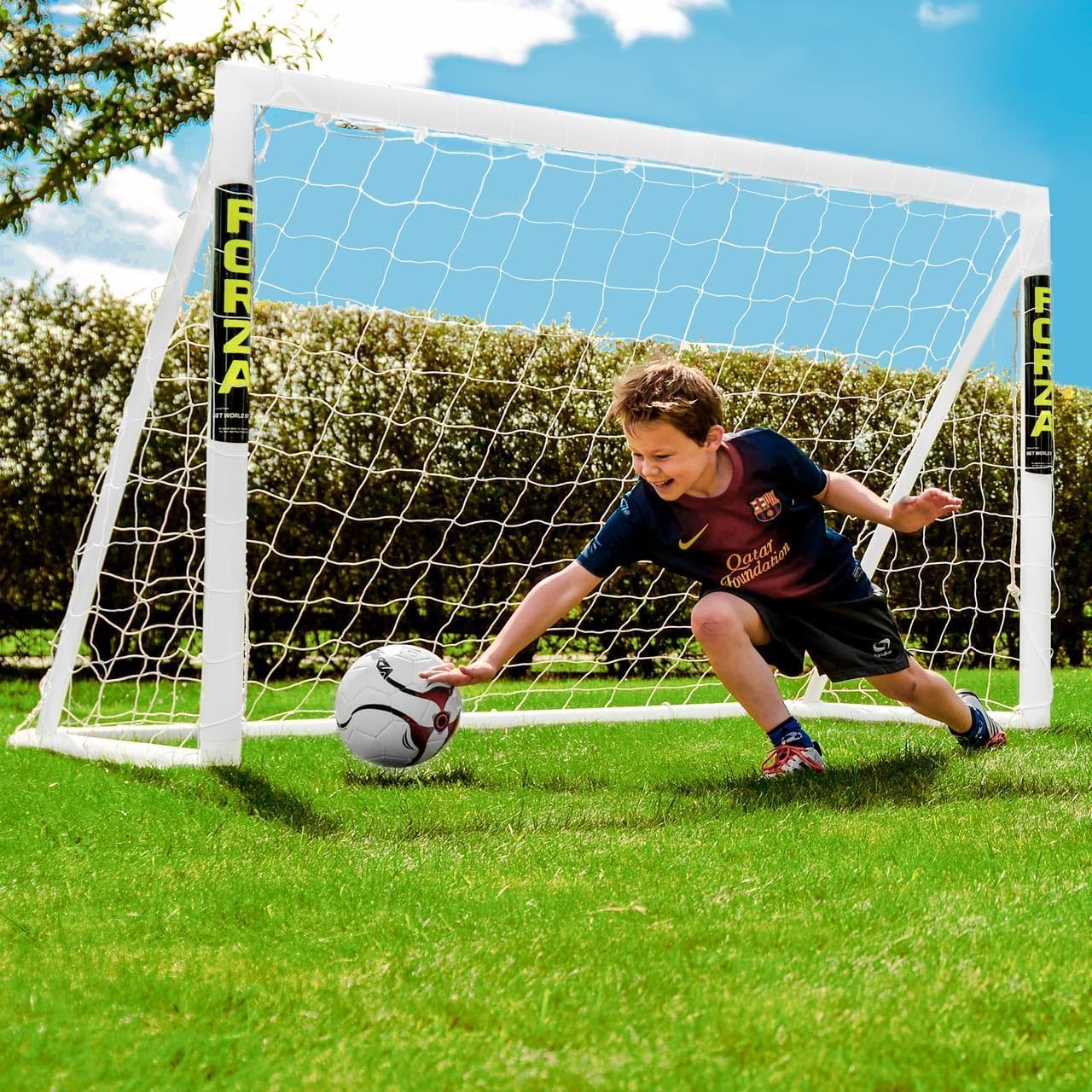 FORZA But de Football en PVC 2,4 m x 1,8 m | Cage de Foot de Jardin Résistante aux Intempéries