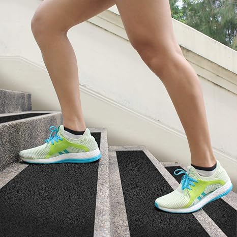 Amazon.com: MBIGM - Cinta antiderrapante para escalones de madera. Cinta de  seguridad para escalera. Adhesiva de arenilla por 80 para Skate, escaleras  y exteriores, de color negro, negro : Herramientas y Mejoras