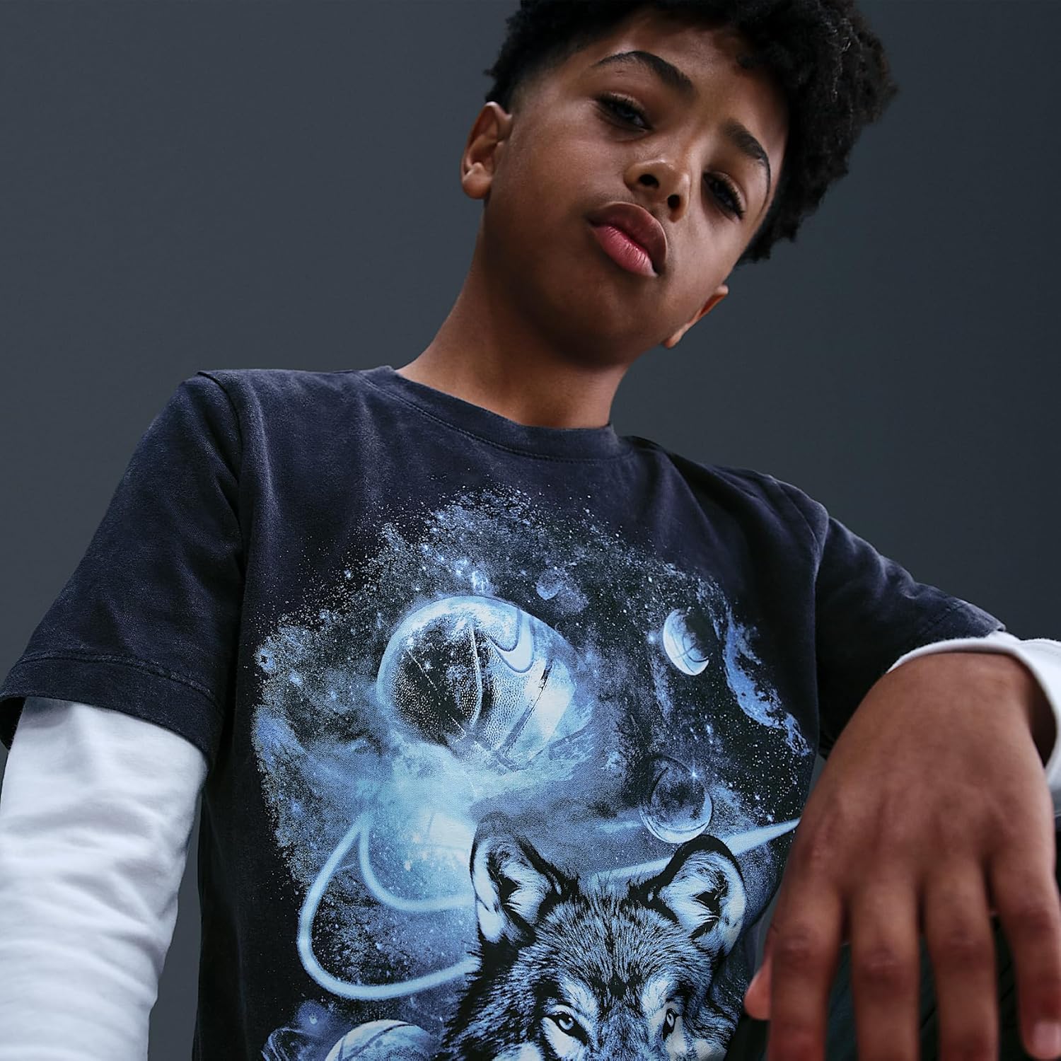 Nike Sportswear Big Kids' T-Shirt (Obsidian)