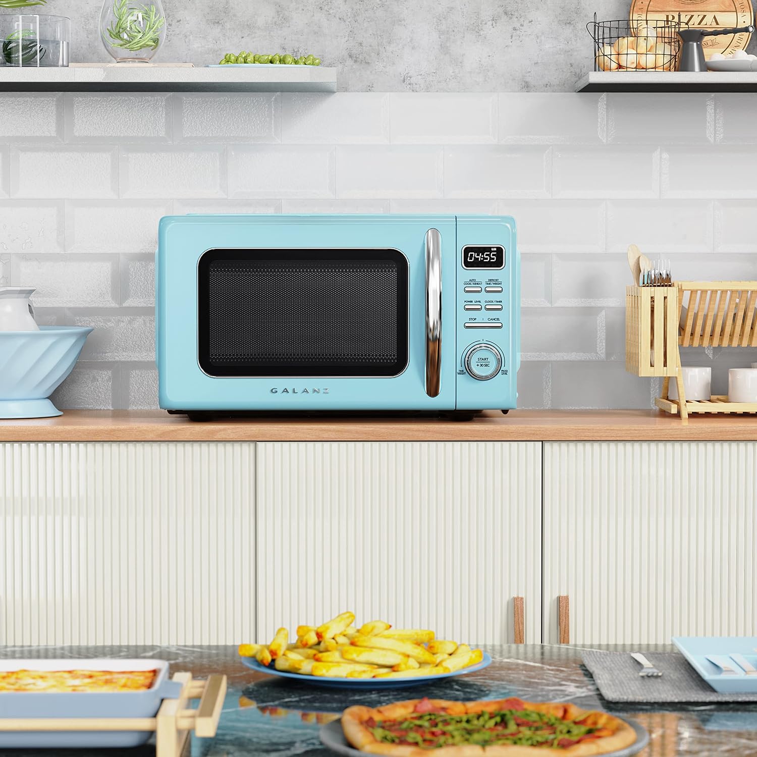 Galanz GLCMKA07BER-07 Retro Microwave Oven, LED Lighting, Pull Handle Design, Child Lock, Bebop Blue, 0.7 cu ft, view 13