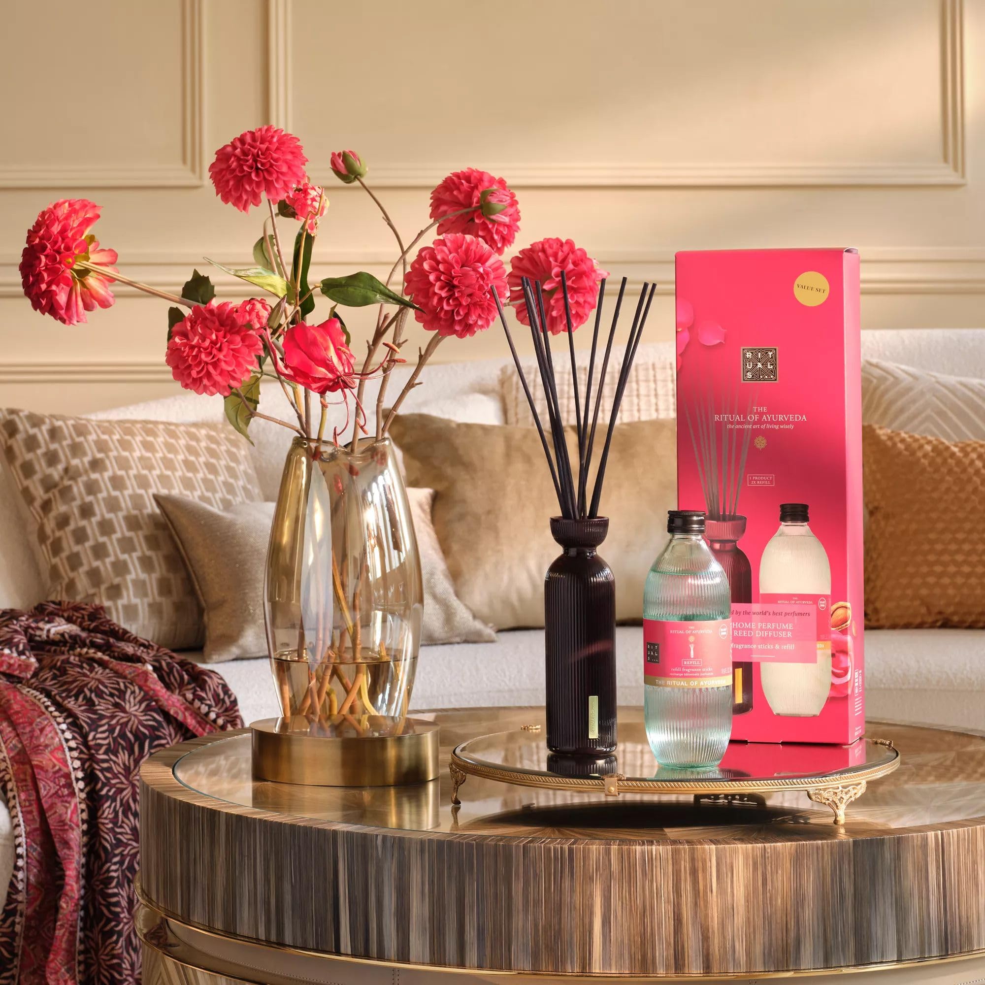 RITUALS Set de Regalo con Barritas aromáticas The Ritual of Ayurveda con Rosa India y Aceite de Almendra Dulce, Incluye además 1x Recarga de Fragancia 500ml y 3X Varillas de Repuesto