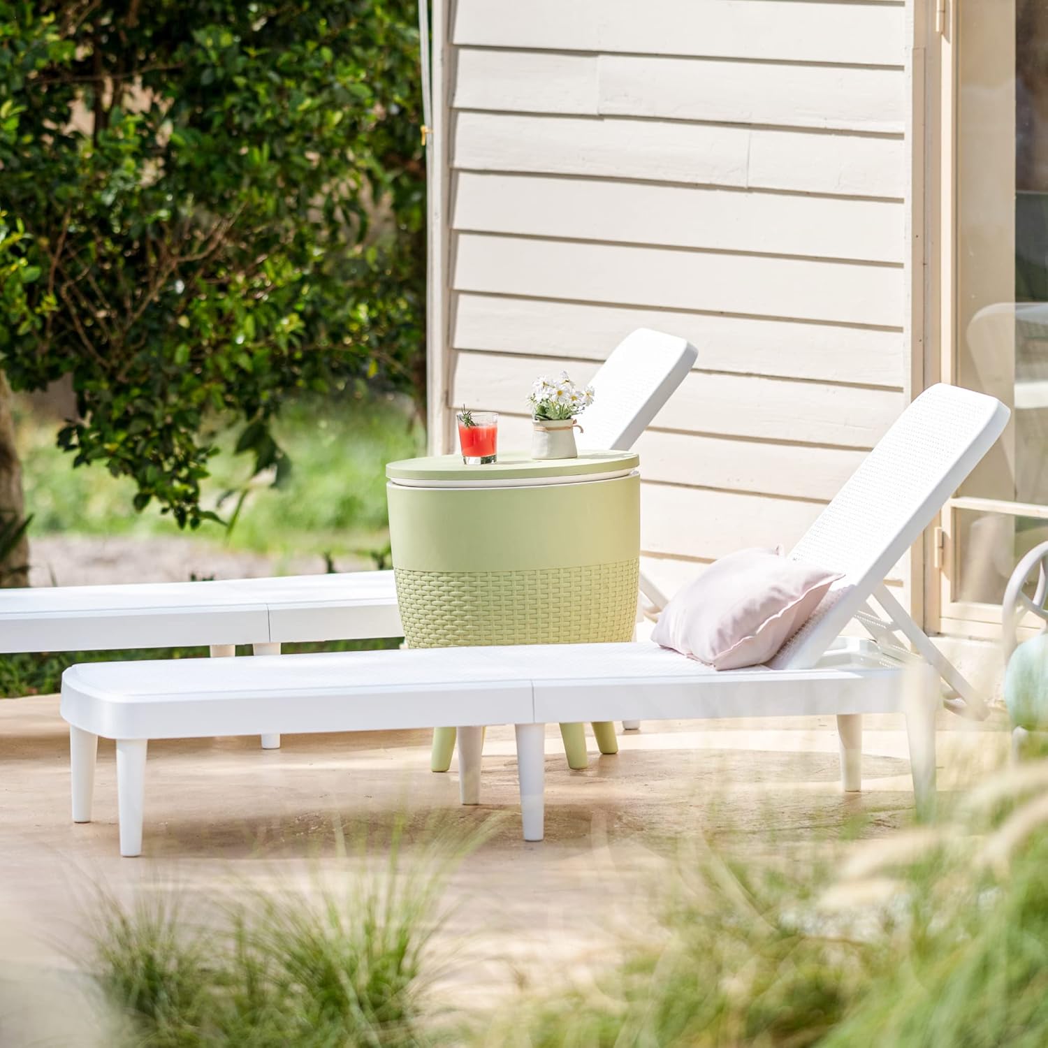 Lagoon Cancún Outdoor Cooler Bar/Cocktail/Coffee 3-in-1 Patio Table (Gray)