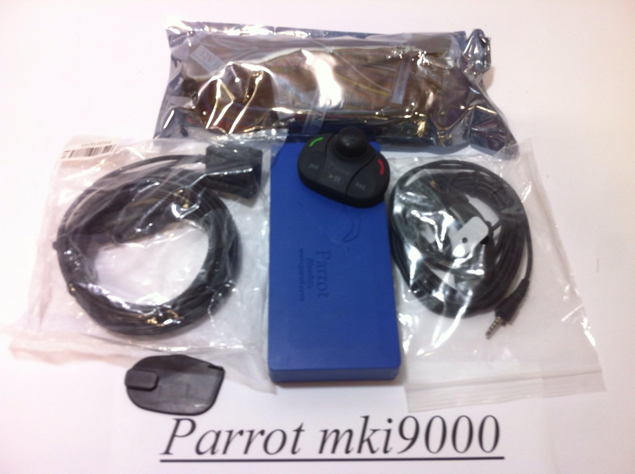 Parrot MKi9000 Advanced Bluetooth hands-free car kit for iPod