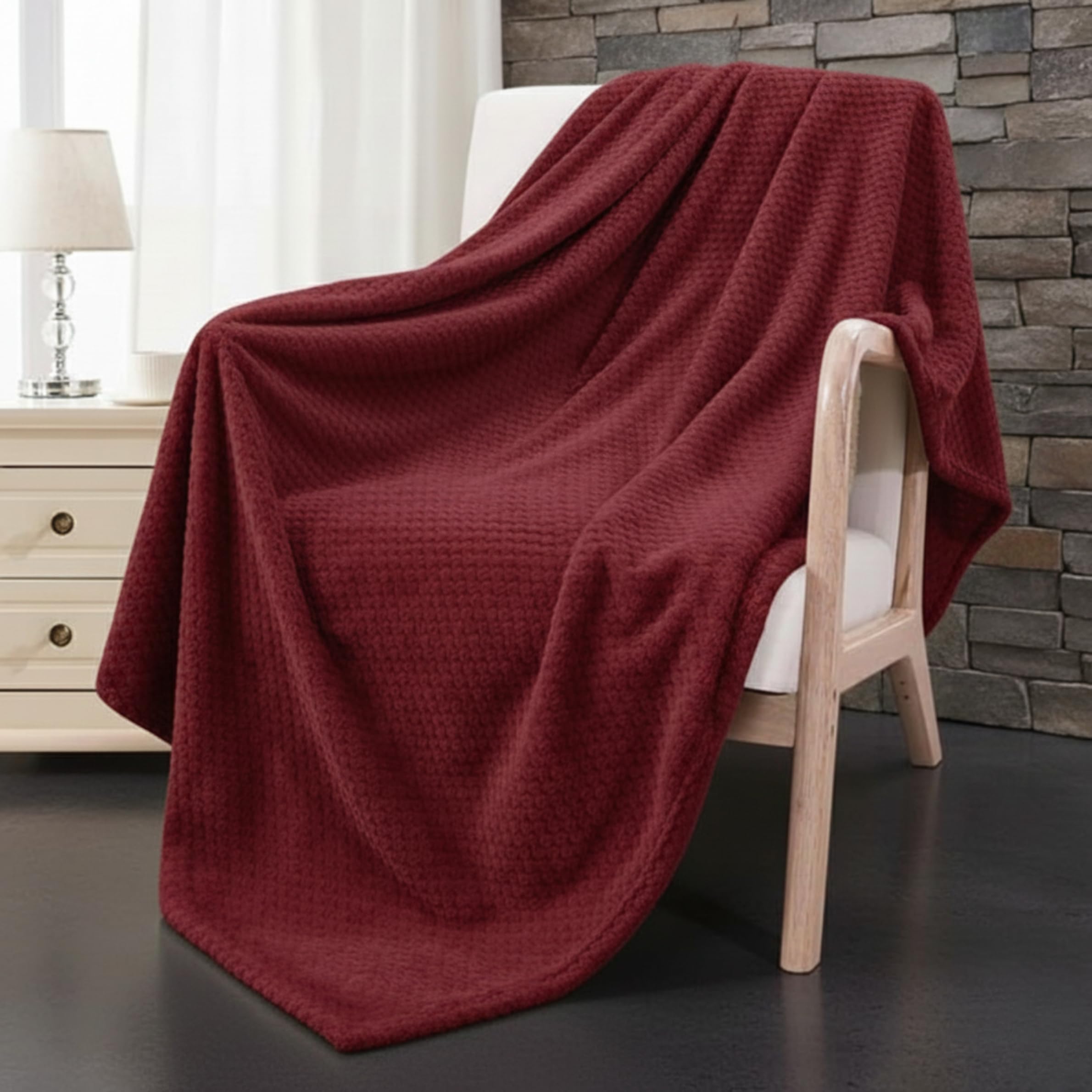Dolce Vari Waffle Blanket Throw - Lightweight & Breathable, 100% Polyester Fleece Blanket - Soft Waffle Weave for All Seasons - Luxurious & Cozy Layer for Couch, Sofa, or Bed (Wine Red, Single)