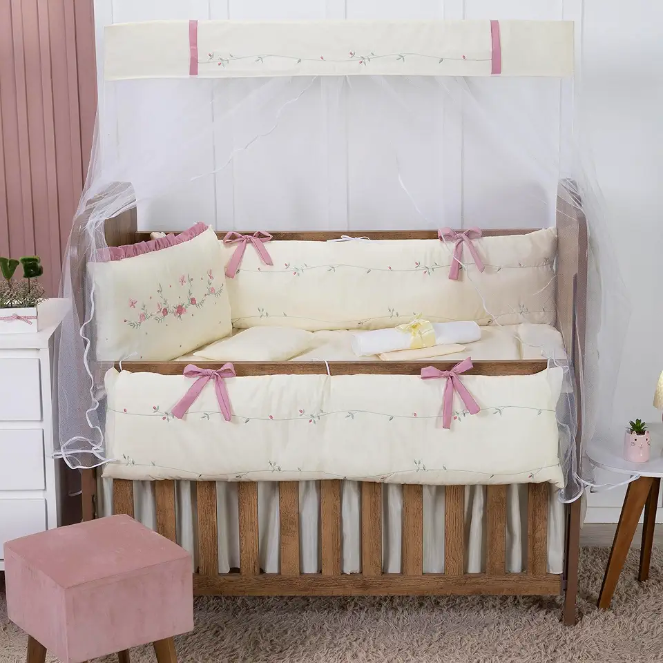 Kit Berço Madri Clássico 10 Peças para Bebê com Protetores, Edredom e Almofadas Estampado Flor do Campo Rose