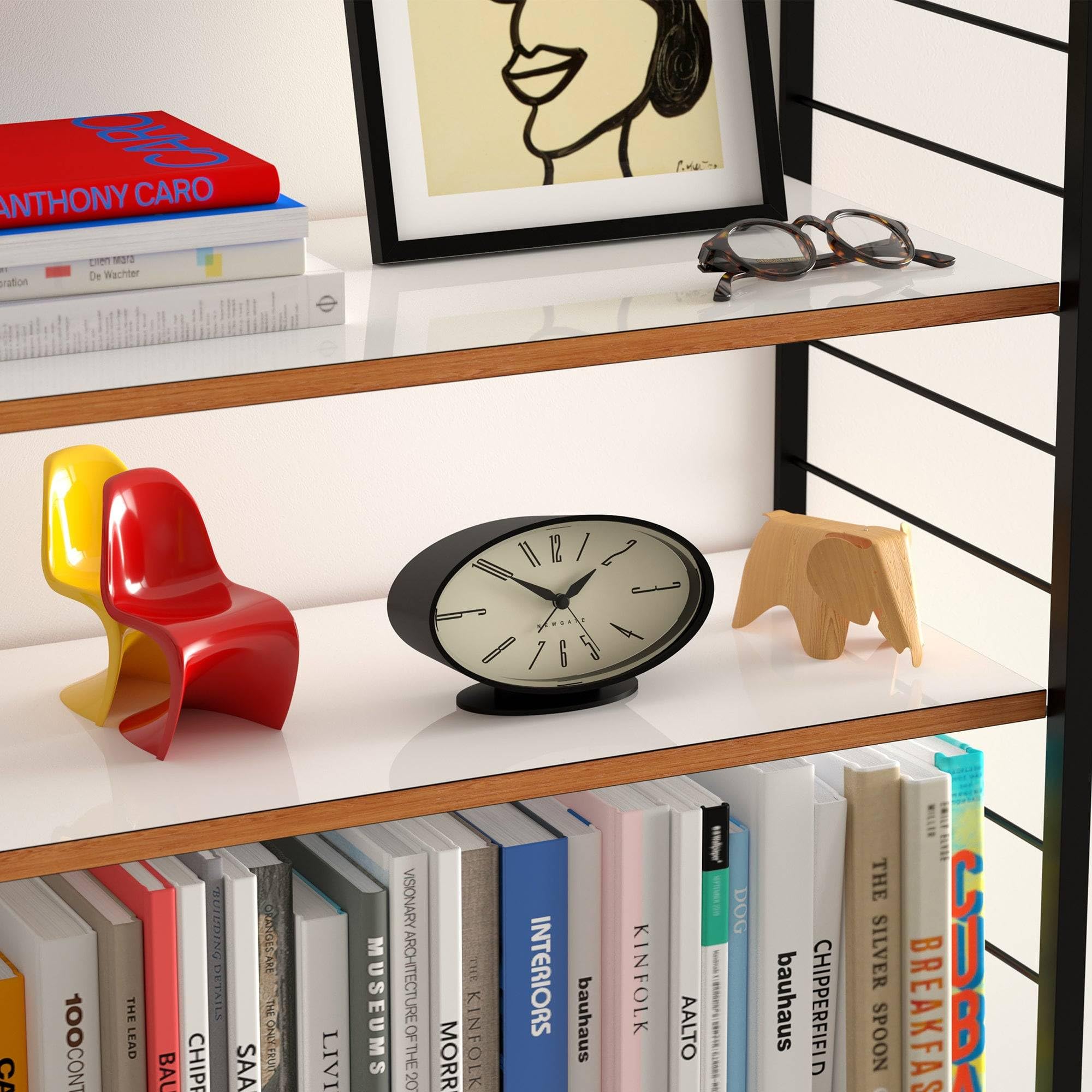 NEWGATE® Ronnie Despertador | Diseño Retro Ovalado | Acabado Negro y Suave con Goma | Ideal para la mesilla, Escritorio o estantería | Accesorio Moderno de Dormitorio y Oficina de Mediados de Siglo
