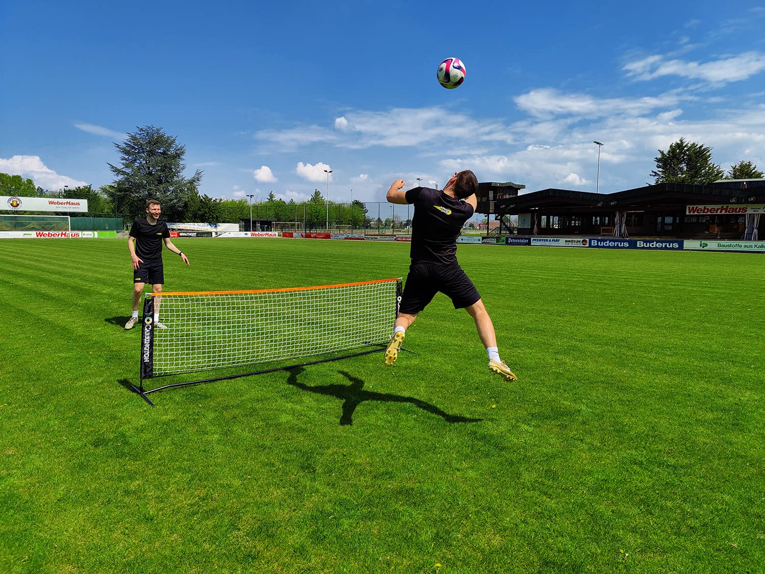 Carrington Tennisnetz in 3 m oder 6 m - Fussballtennis - Mobil - Inkl. Tragetasche - extrem Leichter Aufbau - WETTERFEST