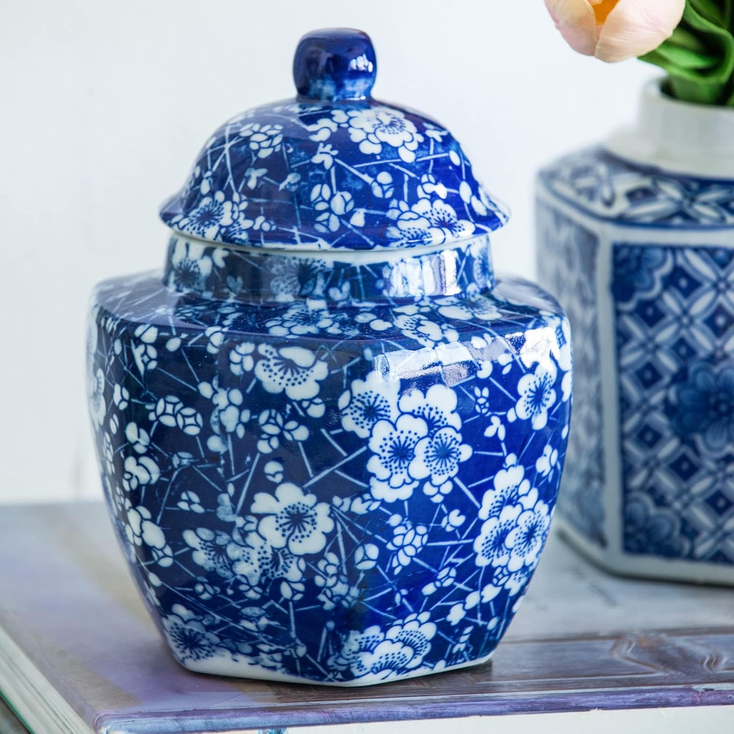 A&B Home Blue and White Vase, Porcelain Ginger Jars for Home Decor, Chinoiserie Vase for Bedroom Living Room Console Table Accent, Shelf and Tabletop Decor, Set of 3