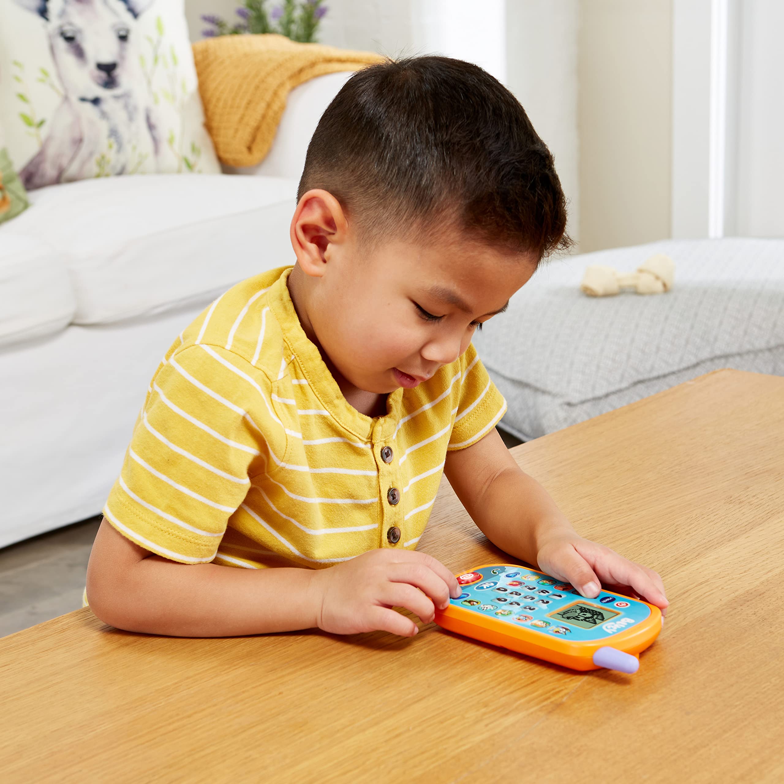 VTech - Bluey, Le Smartphone Éducatif, Téléphone Portable Enfant avec Écran Rétroéclairé, 4 Jeux, Jouet Interactif, Cadeau Enfant de 3 Ans à 7 Ans - Contenu en Français