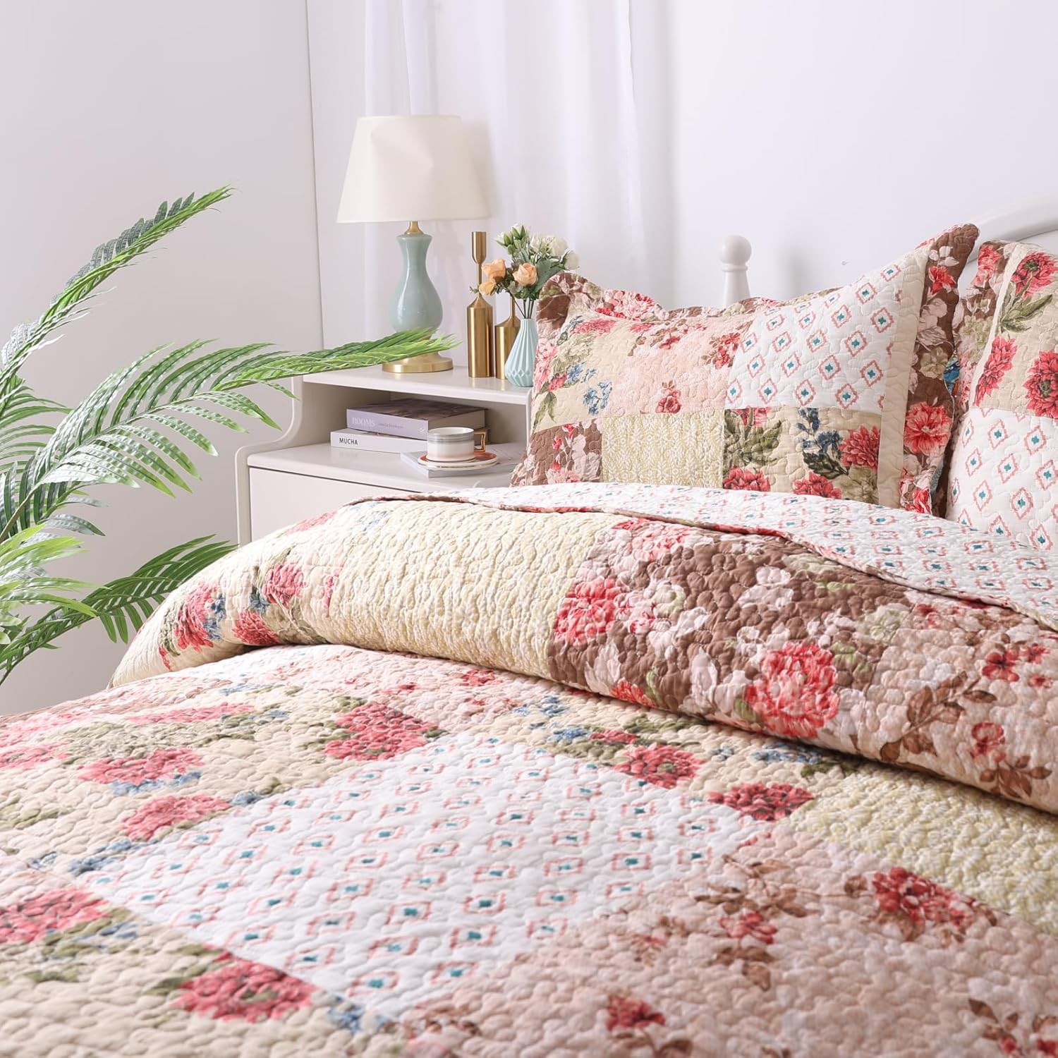 Homcosan Queen Size Quilt Set - 100% Cotton Bohemian Floral Pattern Comforter Set with 2 Pillow Shams Reversible Lightweight Bedspread and Coverlet (Red)