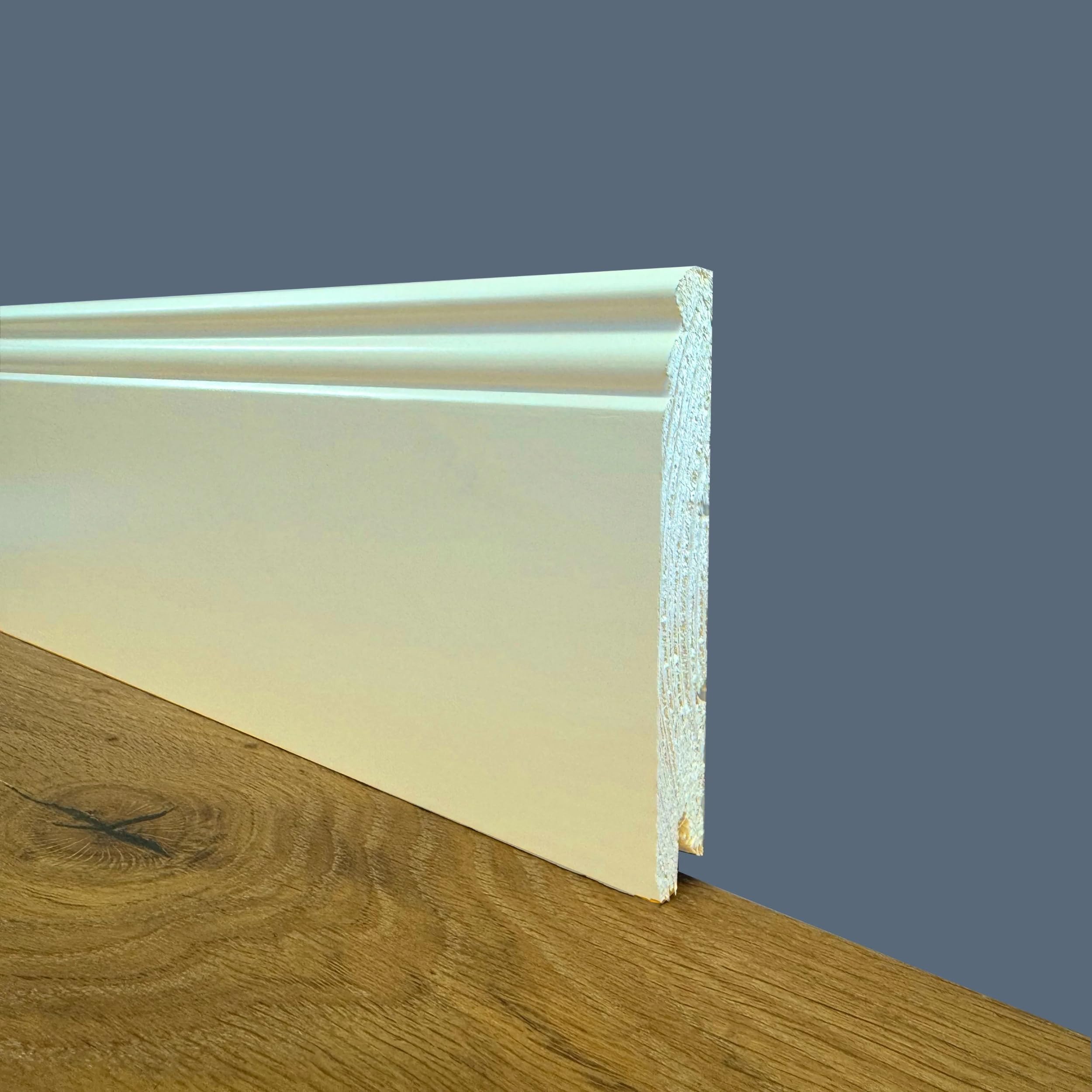 100ml di Battiscopa PREMIUM in legno MASSELLO mod.DUCALE 120x15 laccato bianco RAL 9010 (Avorio)