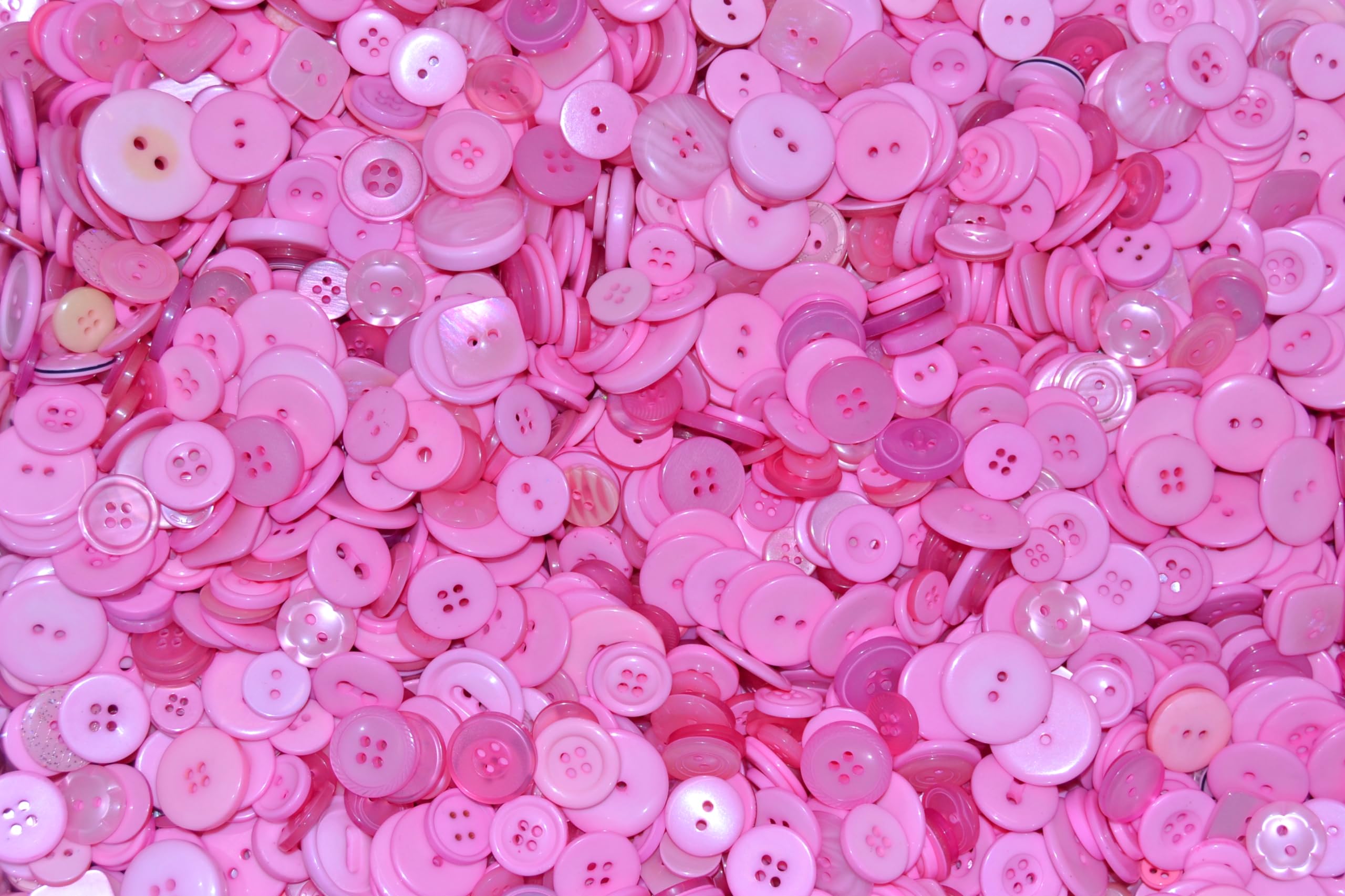 celloexpress Pink Buttons - Mixed Sizes of Various Pink Buttons for Sewing and Crafting - Pack of 100g