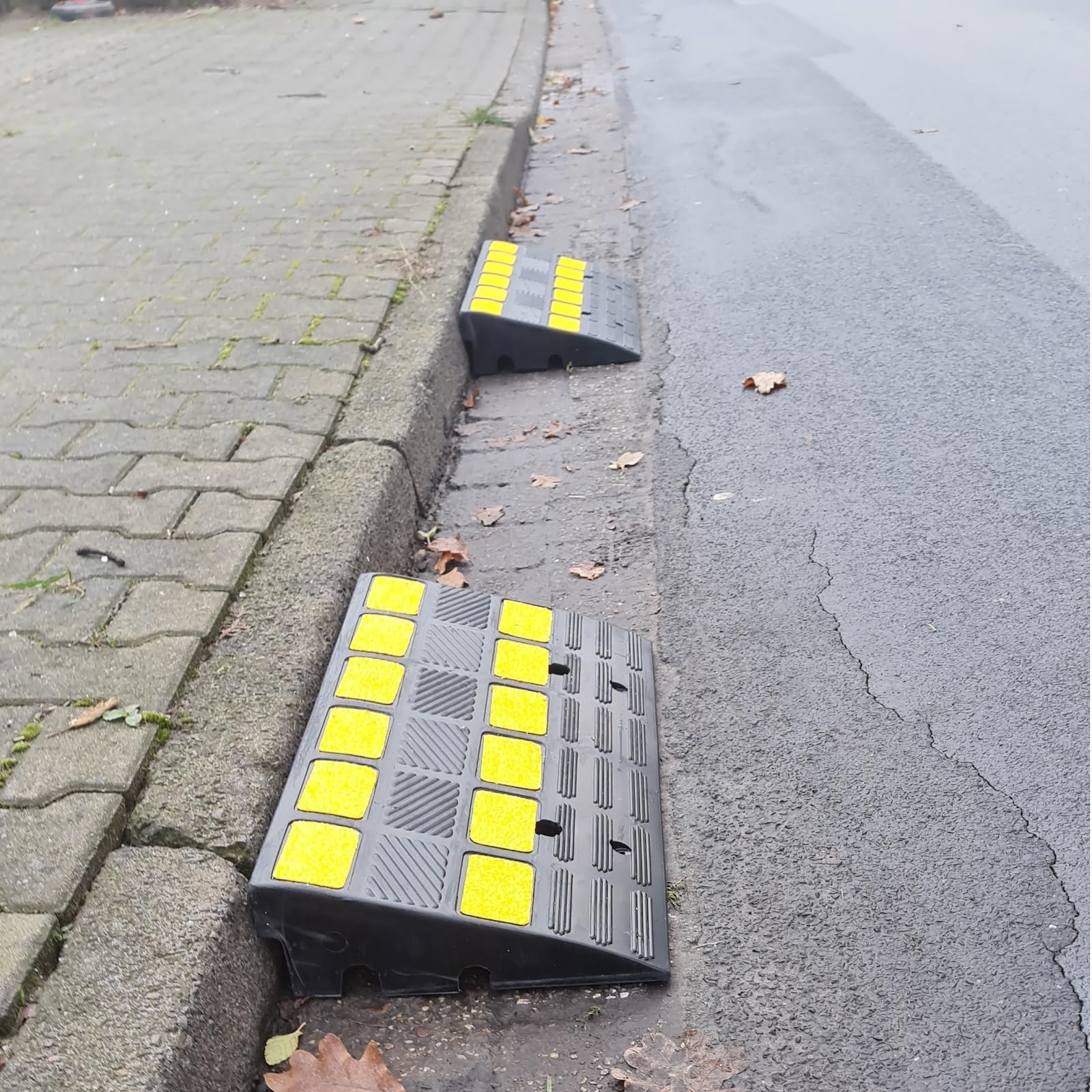 2x Bordsteinrampe 150mm | Auffahrrampe | Auffahrhilfe | Gummirampe | Schwellenrampe