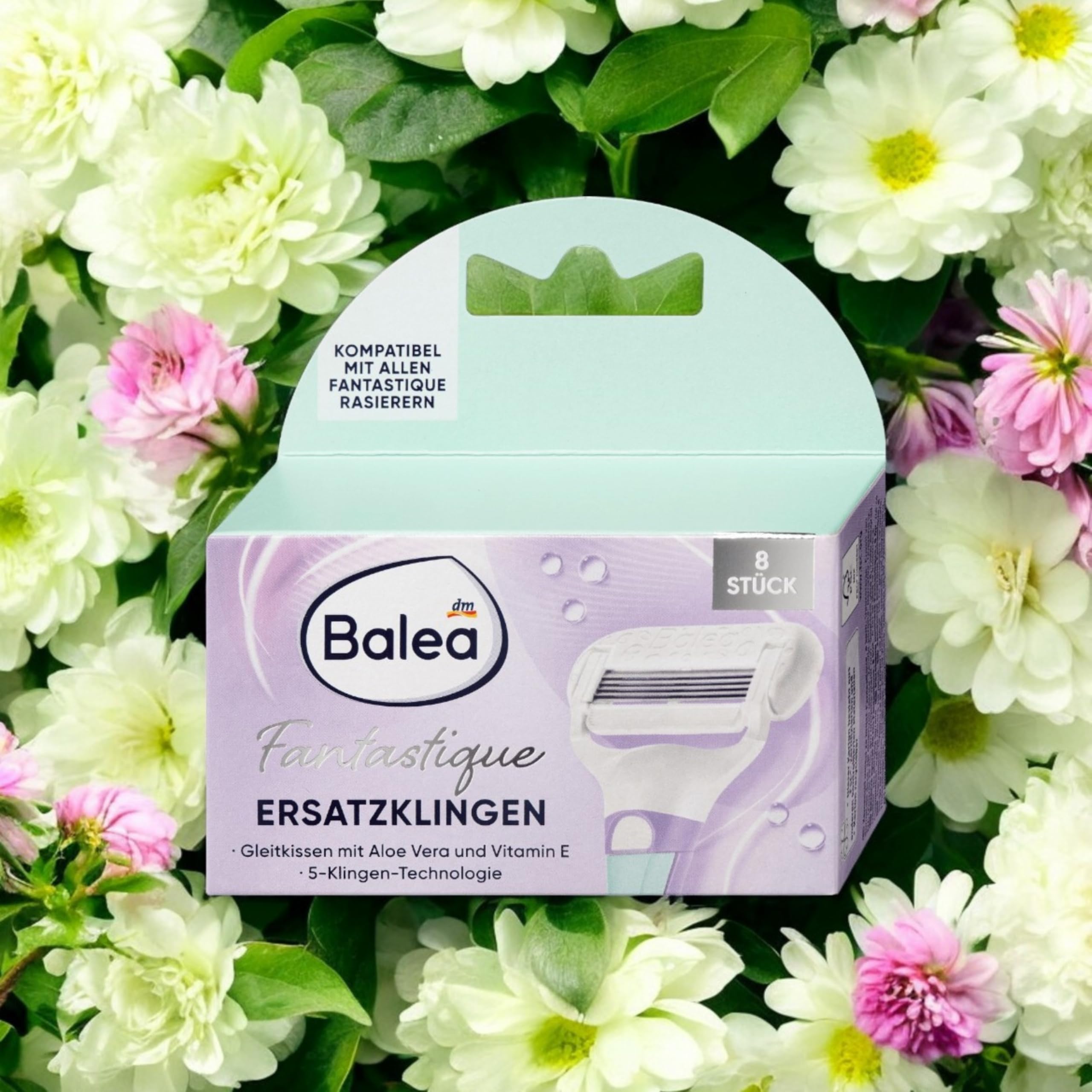 Balea Fantastique Ersatzklingen 8 Stück – Kompatibel mit allen Fantastique Rasierern – 5-Klingen-Technologie mit AloeVera & Vitamin E – Sanfte Rasur für Damen