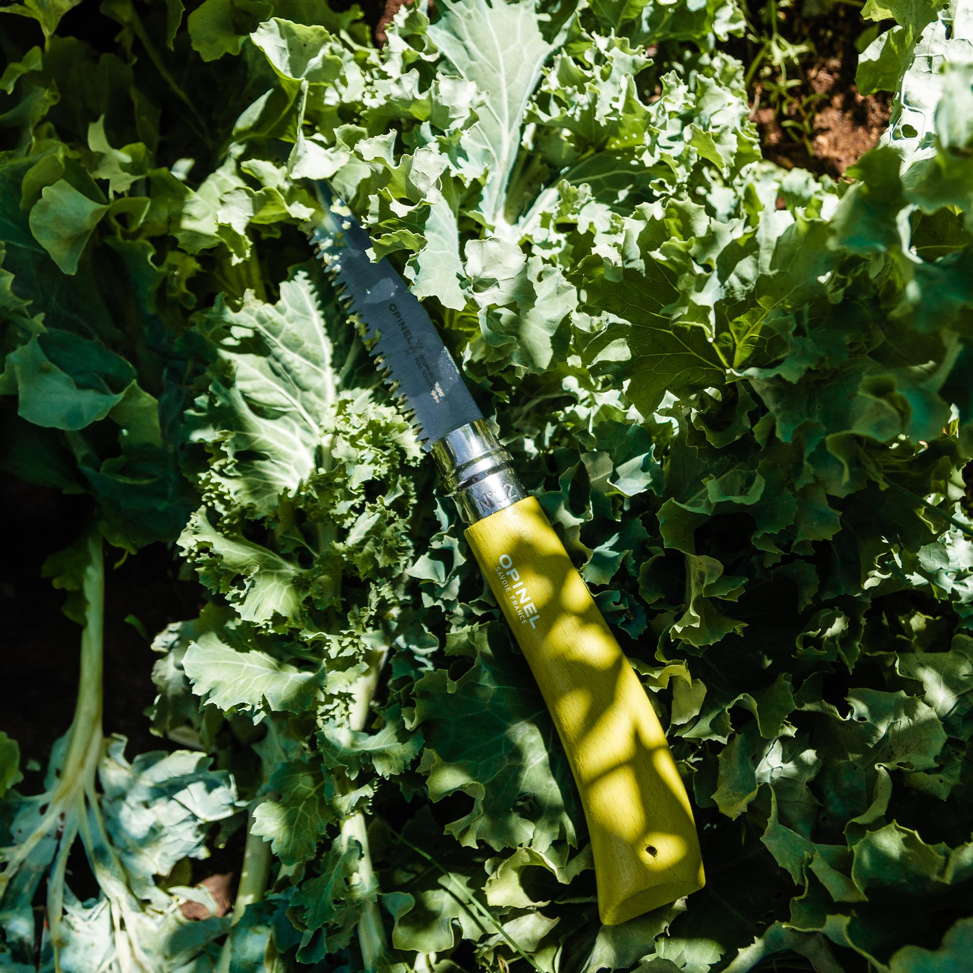 Opinel - Kit de Jardinage - 3 Outils de Poche, 1 Couteau de Jardin, 1 Serpette-Greffoir N°08 et 1 Scie Fermante N°12 - Lame Acier Inox, Manche Bois de Hêtre