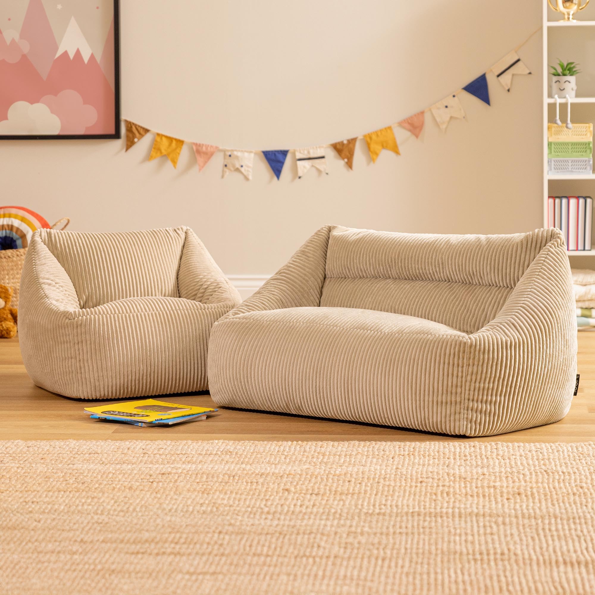 Icon Natalia Kinder Sofa mit Sitzsack, Beige, Flauschiger Cord Stoff, Sitzsack Cord mit Füllung, Bequemer Kinder Sessel, Kuschelsessel, Lese Sessel, Schlafzimmer, Kinderzimmer, Jugendzimmer