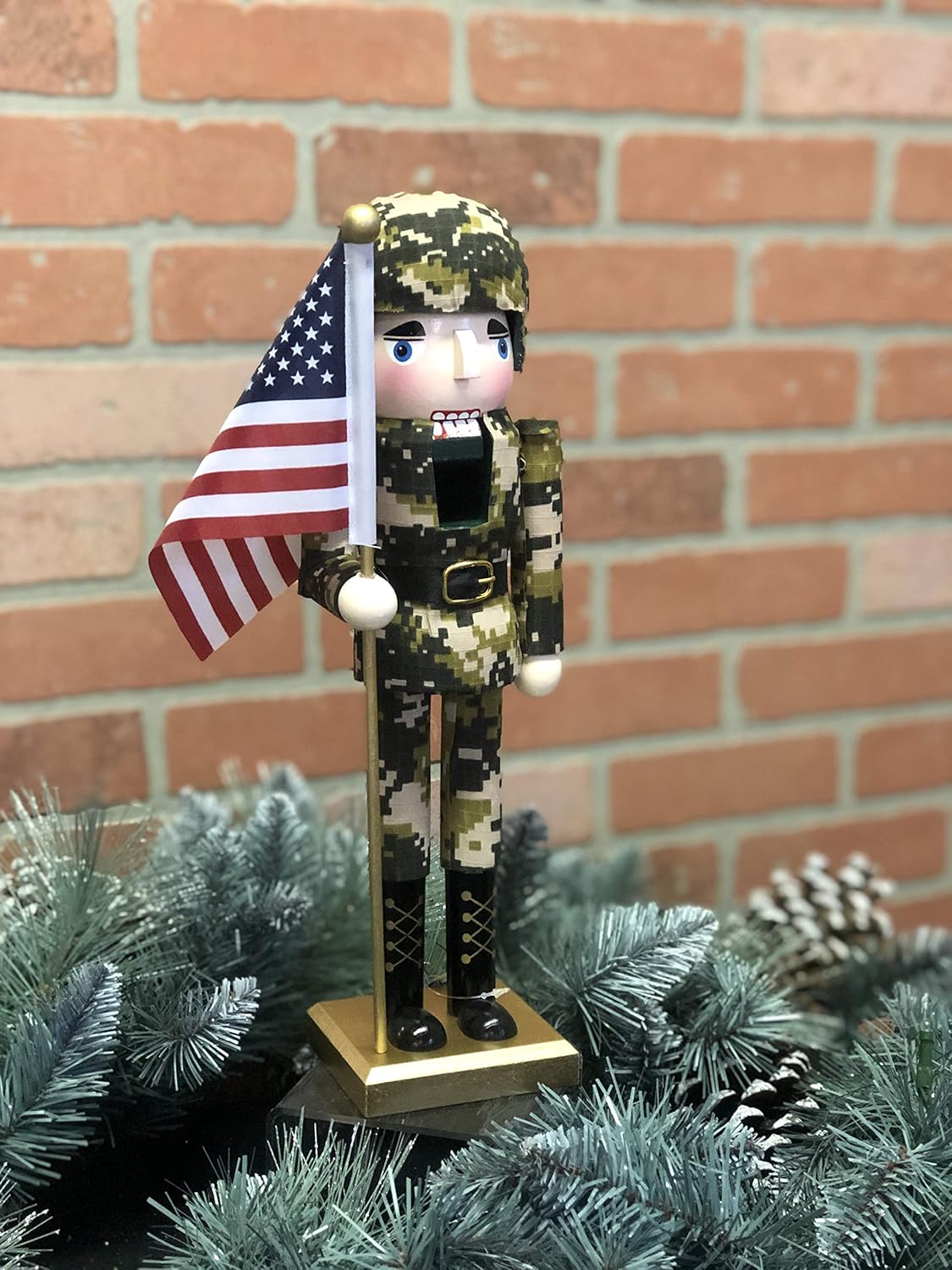 Santa's Workshop 70623 Army Nutcracker with Flag, 14", Multi