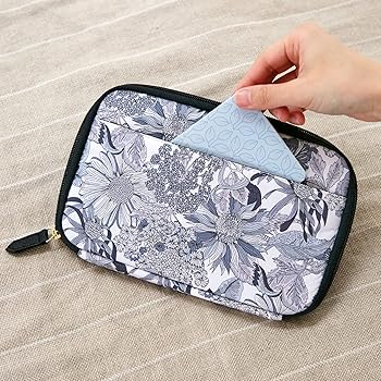 【新品未使用】フェイラー・メイド・ウィズ・リバティ・ファブリック　ポーチ メイド・ウィズ・リバティ・ファブリック ハイジ・フェイラー