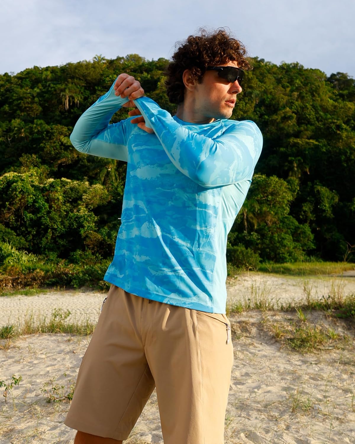 maamgic Rash Guard Shirts for Men UPF 50 Long Sleeve Men Swim Shirts Moisture Wicking & Quick-Dry for Outdoors
