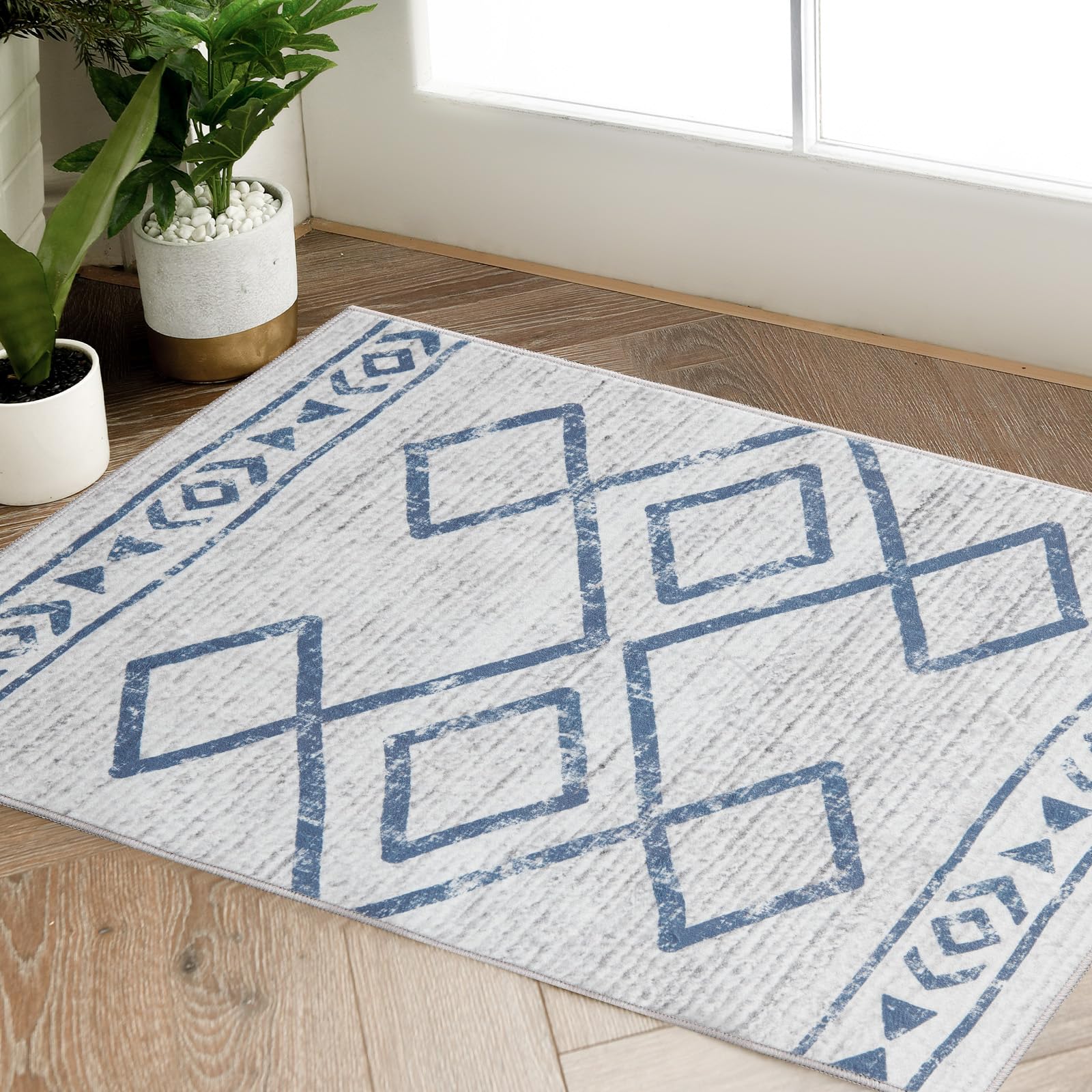 jinchan Moroccan 2x3 Rug for Entryway - Machine Washable Rug Modern Geometric Kitchen Soft Faux Wool Non-Slip Indoor Doormat Ultra-Thin Carpet for