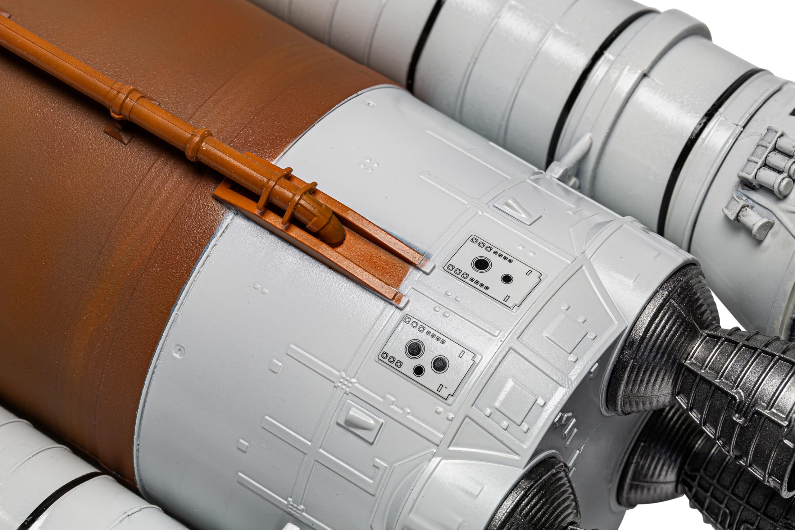 Airfix A50202 SLS Artemis Maquetas de plástico, Naves espaciales para Adultos y niños 8+ años. Incluye: Escala, Pinturas acrílicas Humbrol, Pinceles y policemento