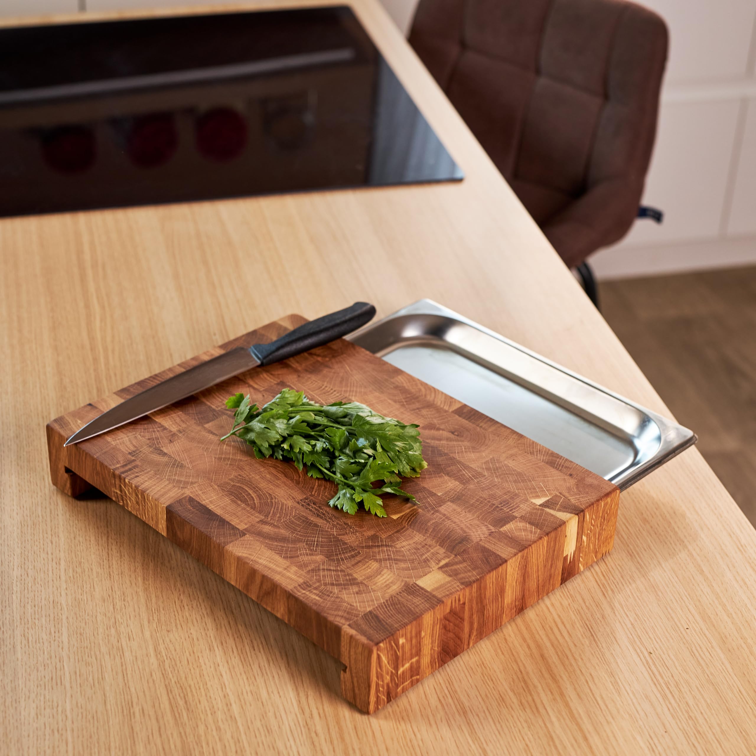 B4K® Profi-Küchenbrett-Set aus Eiche – Stirnholz Schneidebrett 40×30×6 cm mit Auffangschale + Hackblock 60×40×4 cm